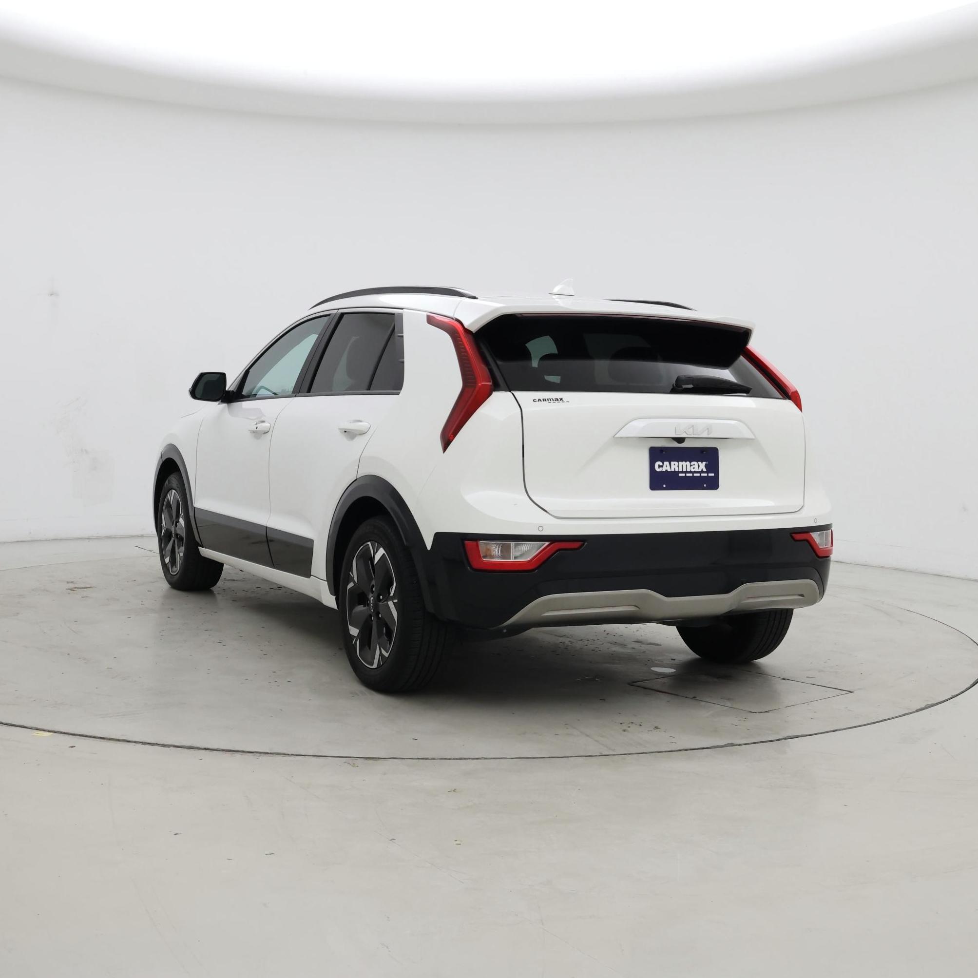 Thumbnail: 2023 Kia Niro - 2