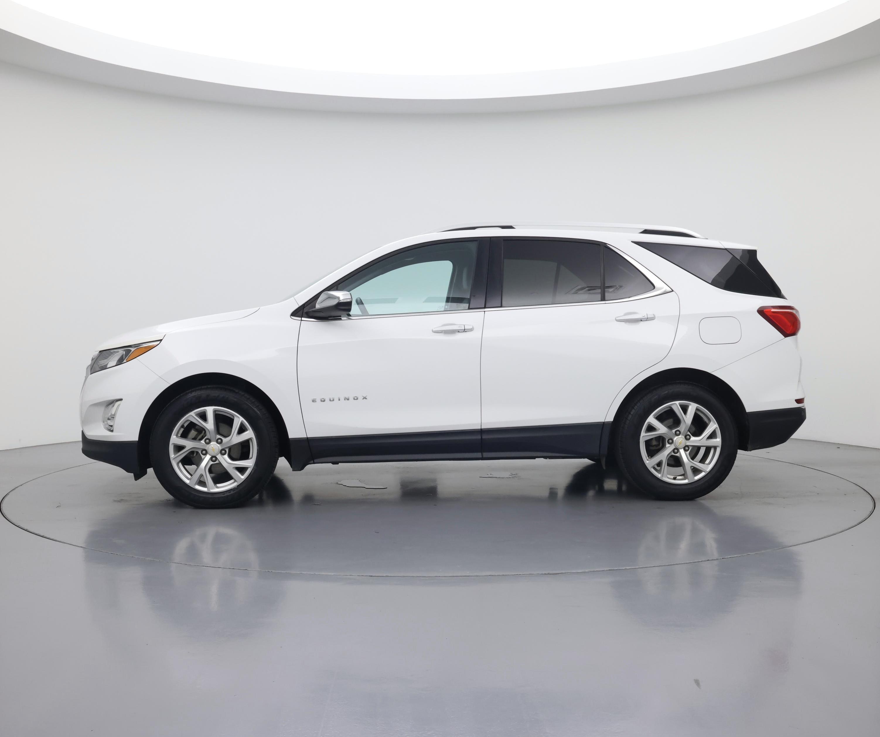 Thumbnail: 2018 Chevrolet Equinox - 3