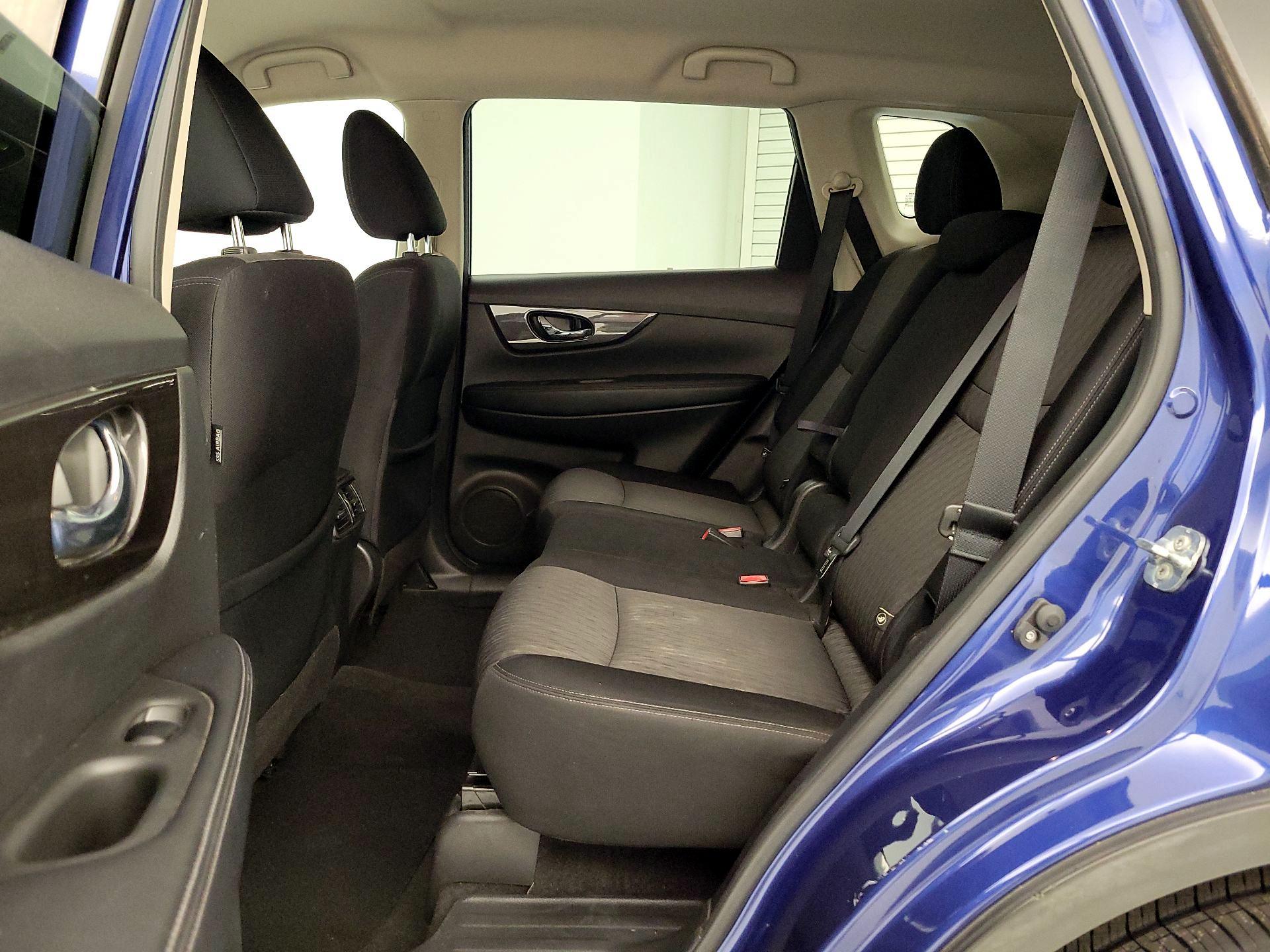 Thumbnail: 2020 Nissan Rogue - 19
