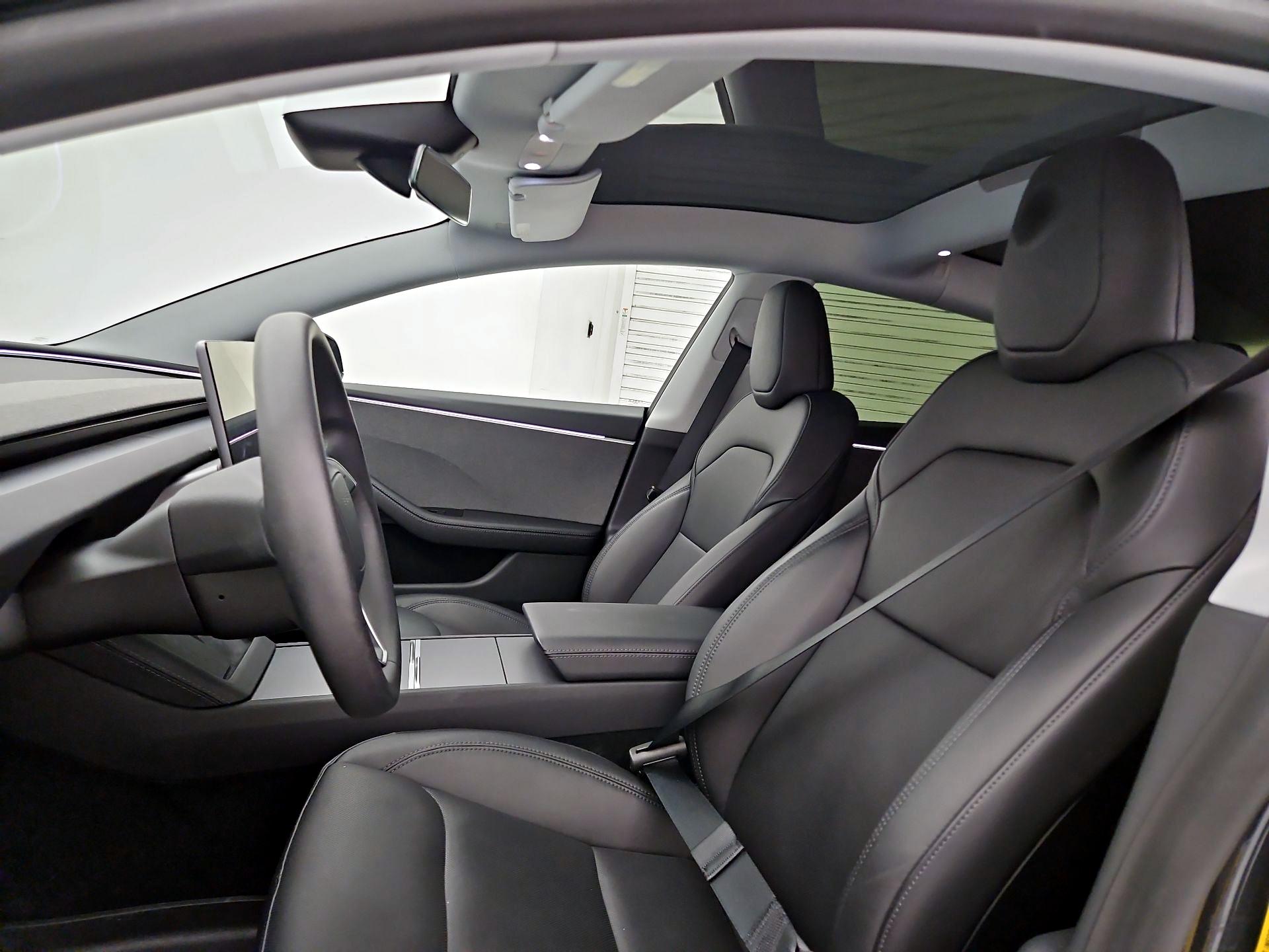 Thumbnail: 2025 Tesla Model 3 - 18