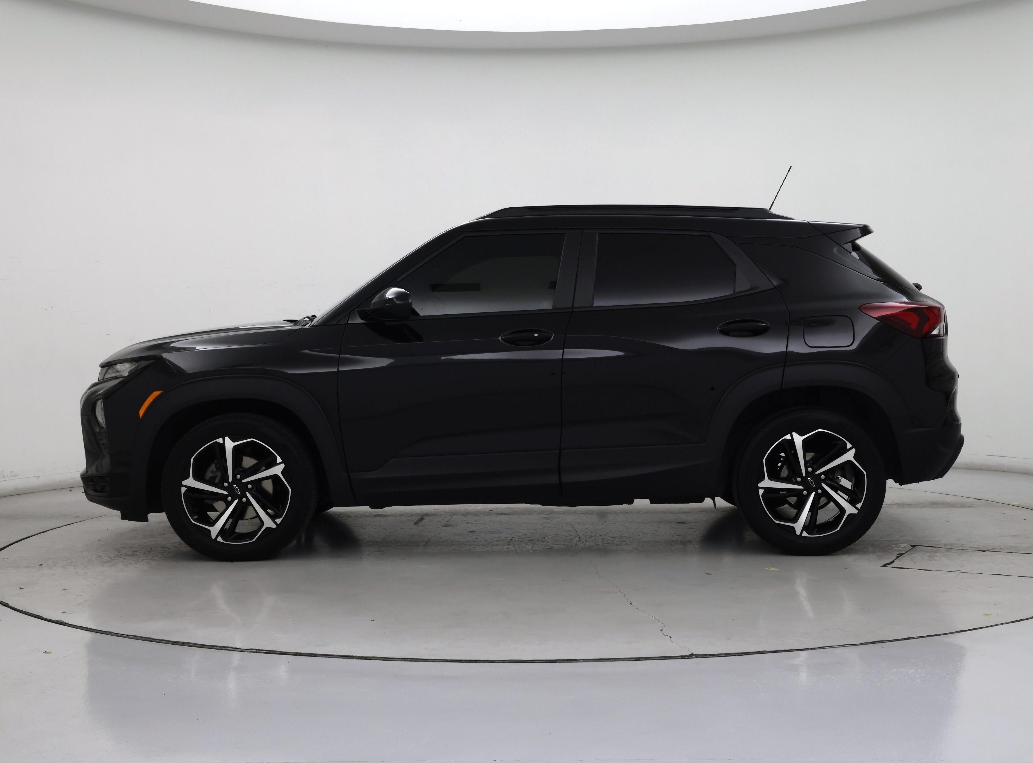 Thumbnail: 2022 Chevrolet TrailBlazer - 3