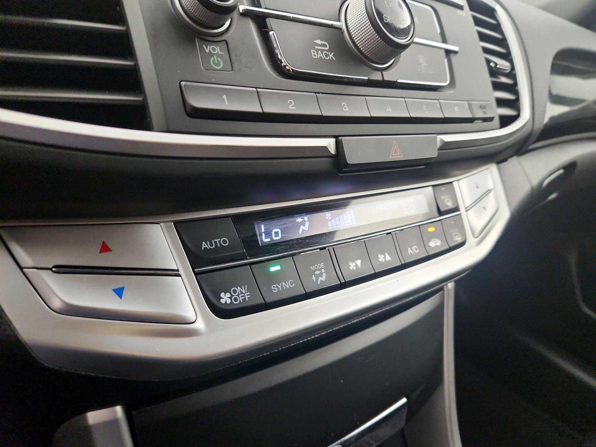 Thumbnail: 2015 Honda Accord - 16