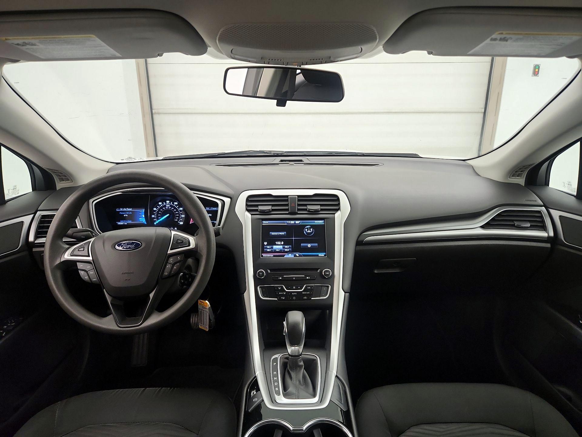 Thumbnail: 2016 Ford Fusion - 9