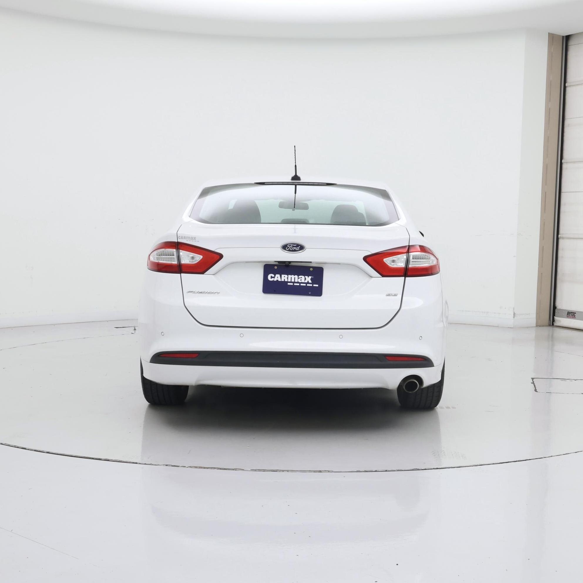 Thumbnail: 2016 Ford Fusion - 6