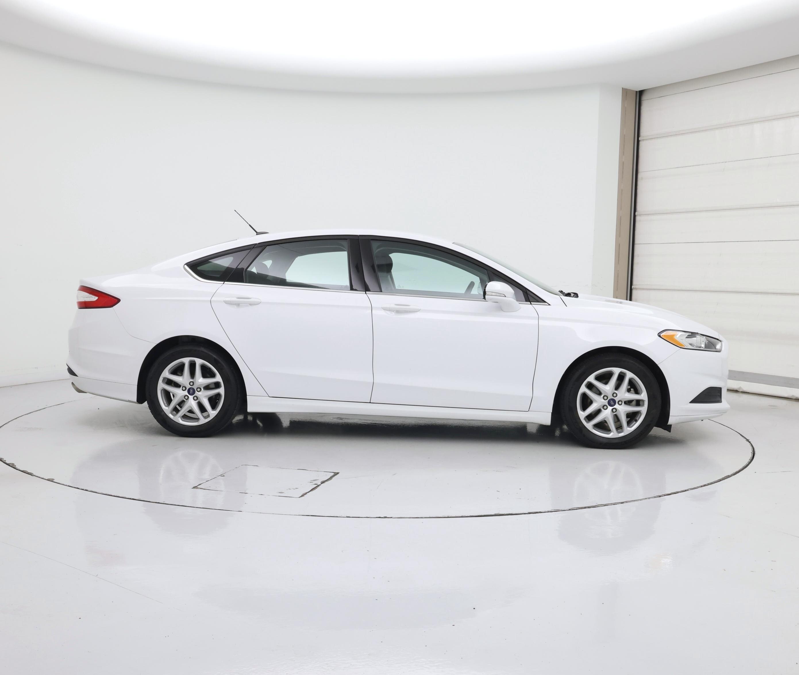 Thumbnail: 2016 Ford Fusion - 7