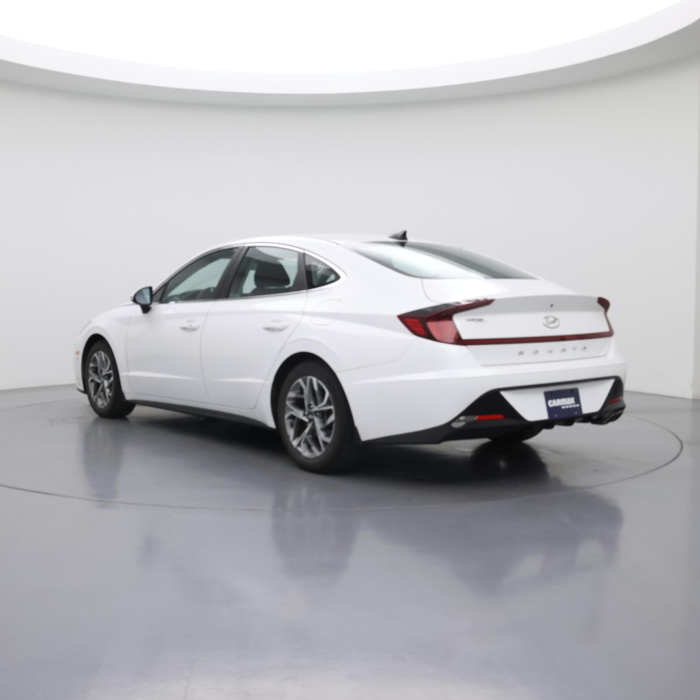 Thumbnail: 2023 Hyundai Sonata - 2