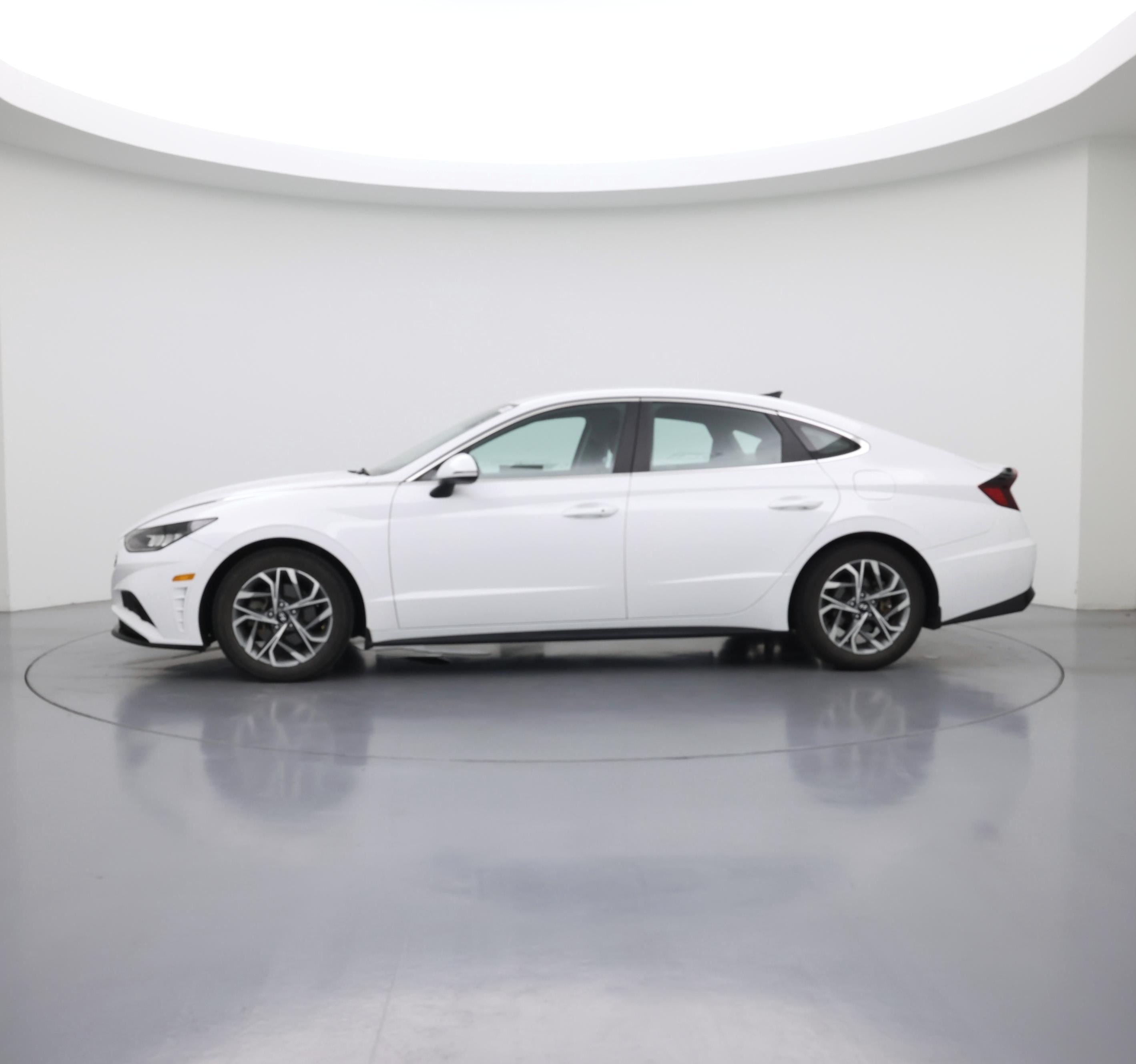 Thumbnail: 2023 Hyundai Sonata - 3