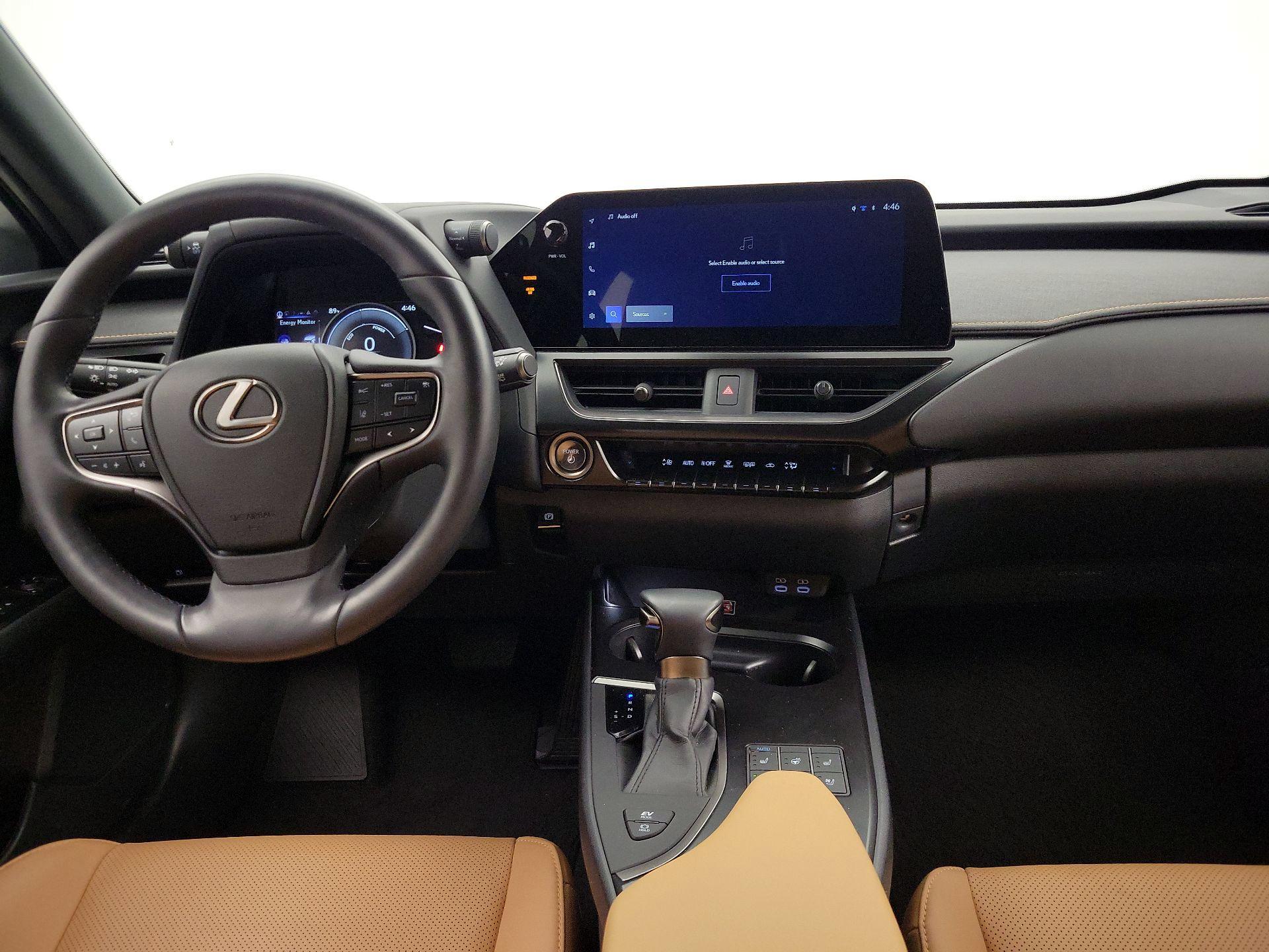 Thumbnail: 2024 Lexus UX - 9