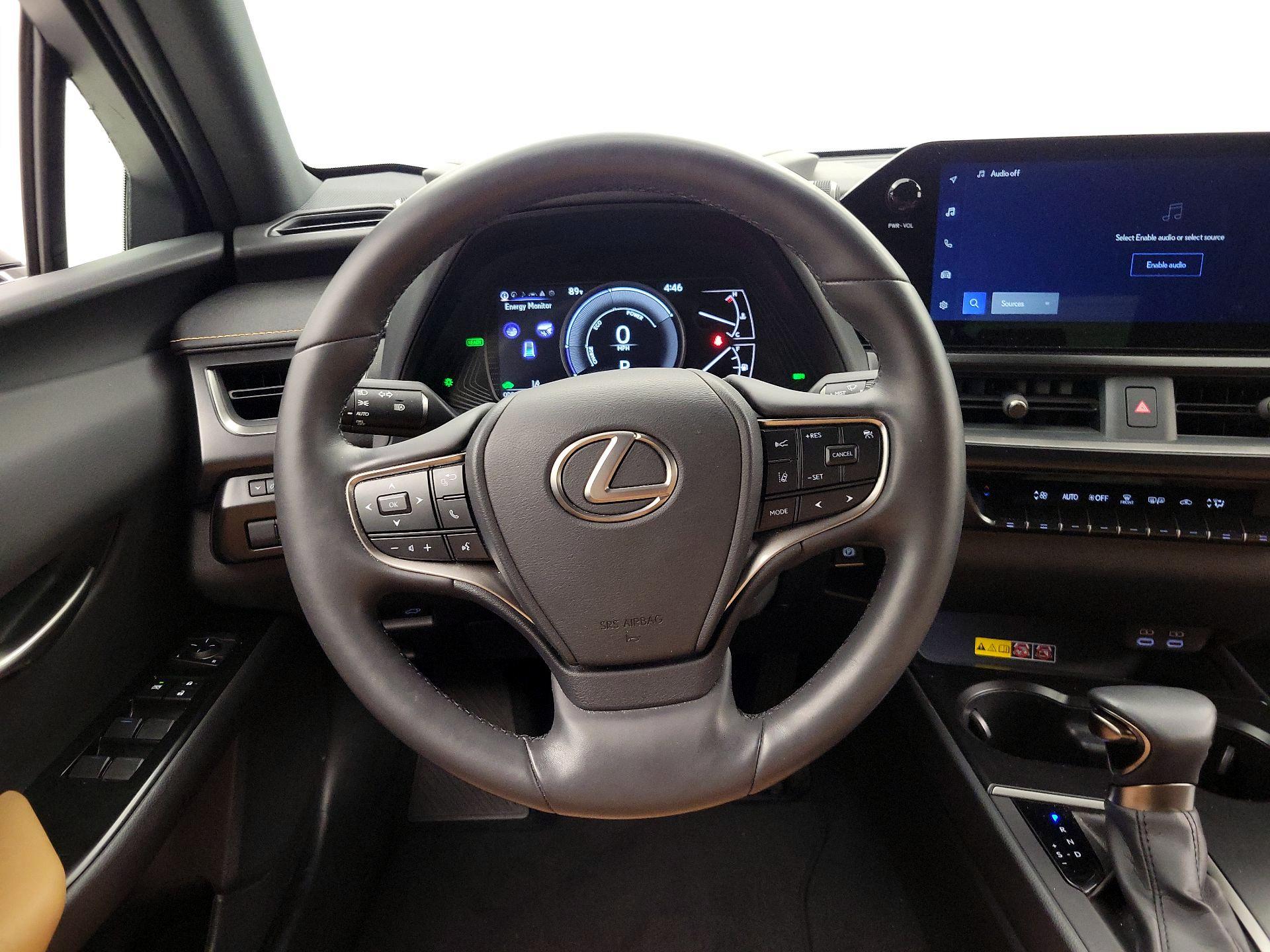 Thumbnail: 2024 Lexus UX - 10