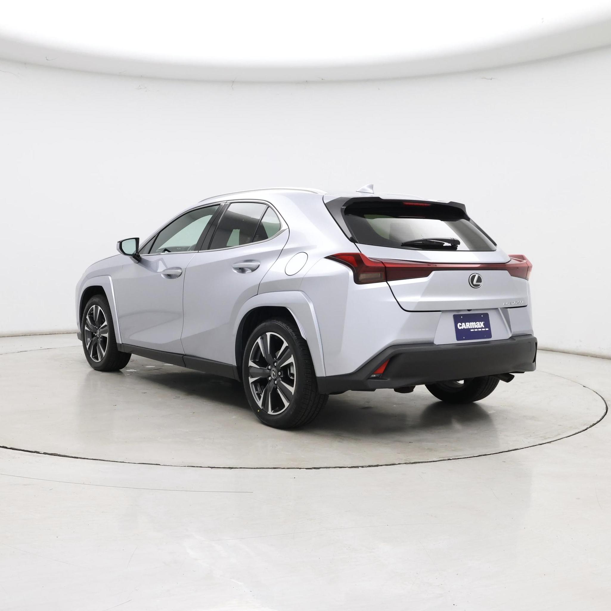 Thumbnail: 2024 Lexus UX - 2