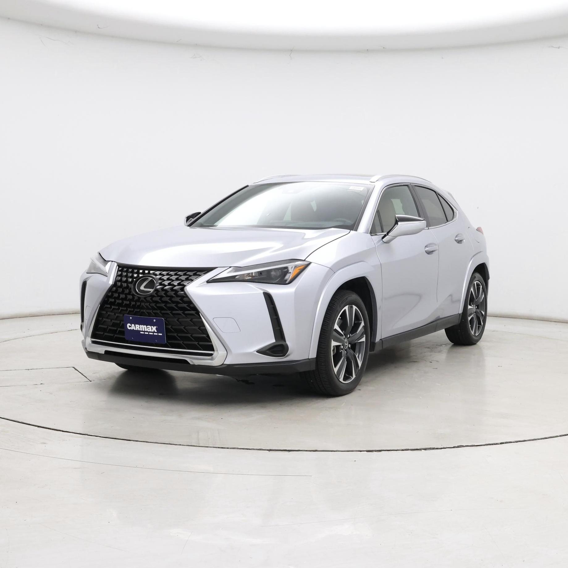 Thumbnail: 2024 Lexus UX - 4