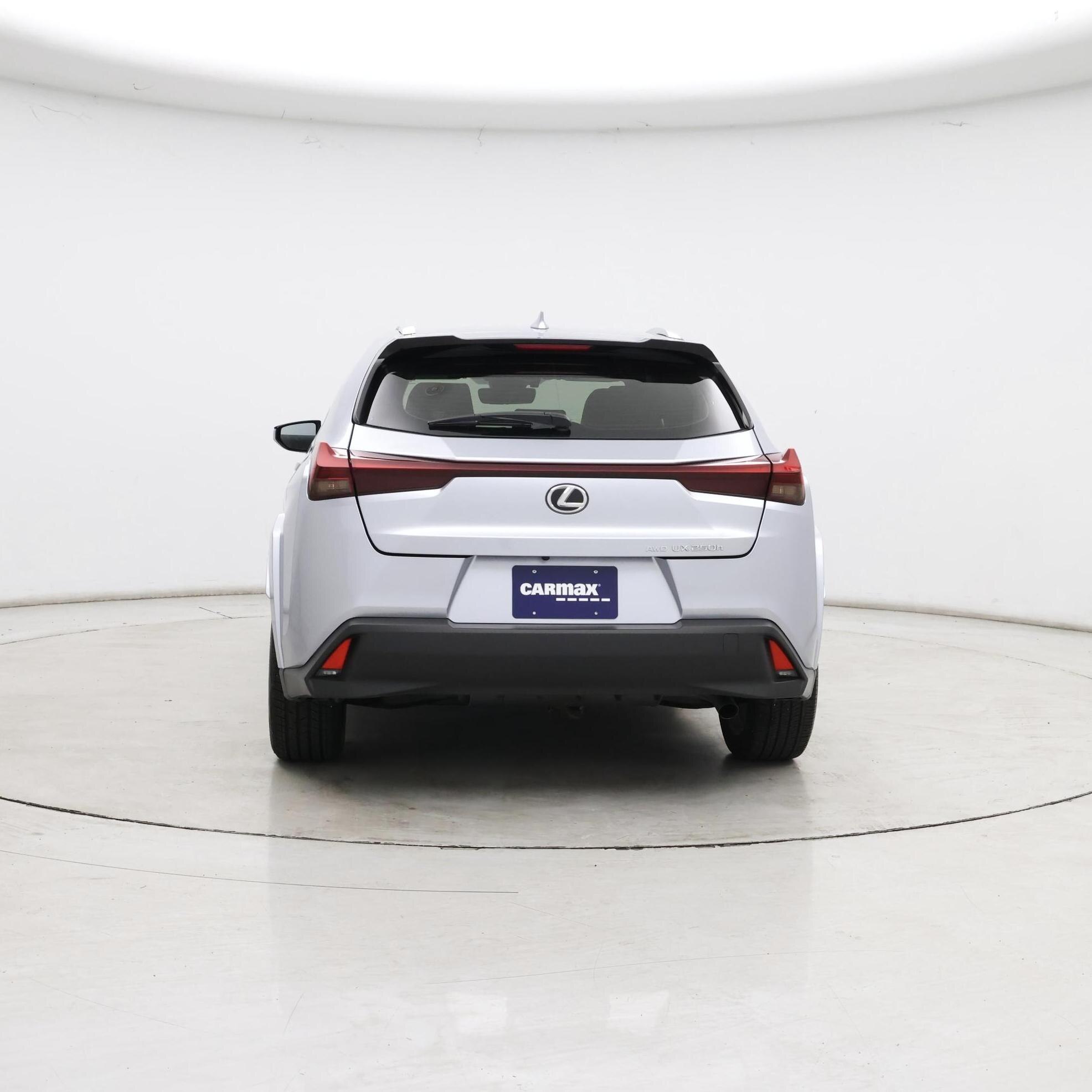 Thumbnail: 2024 Lexus UX - 6