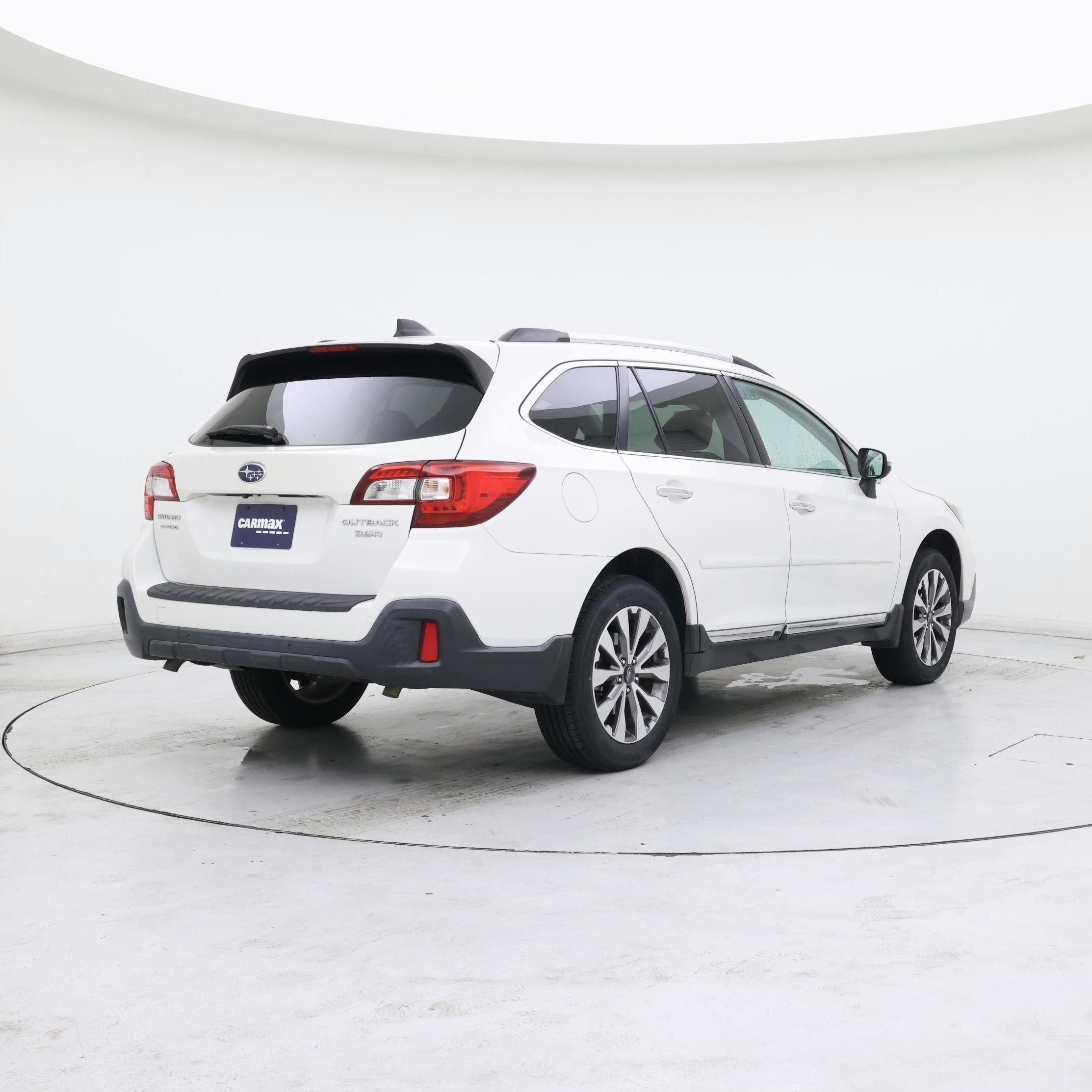 Thumbnail: 2018 Subaru Outback - 8