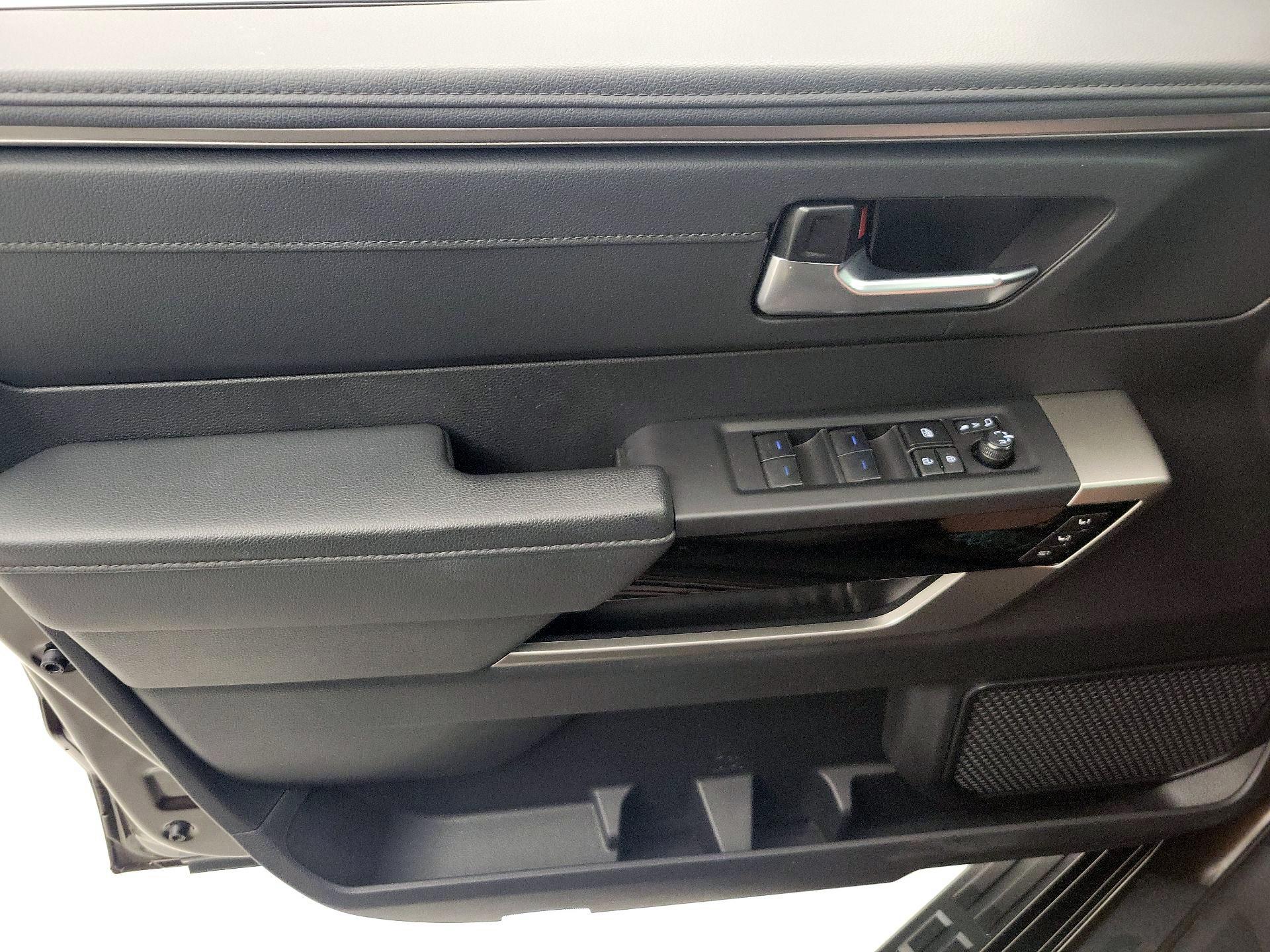 Thumbnail: 2023 Toyota Sequoia - 12