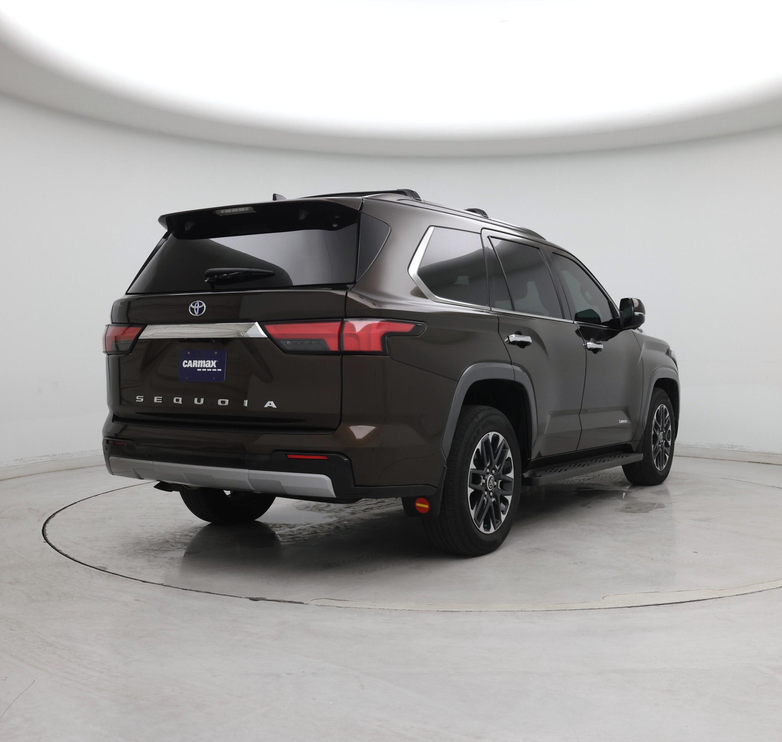 Thumbnail: 2023 Toyota Sequoia - 8