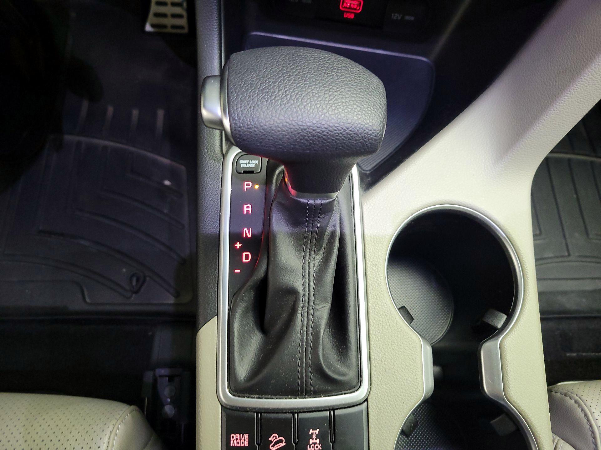 Thumbnail: 2020 Kia Sportage - 16