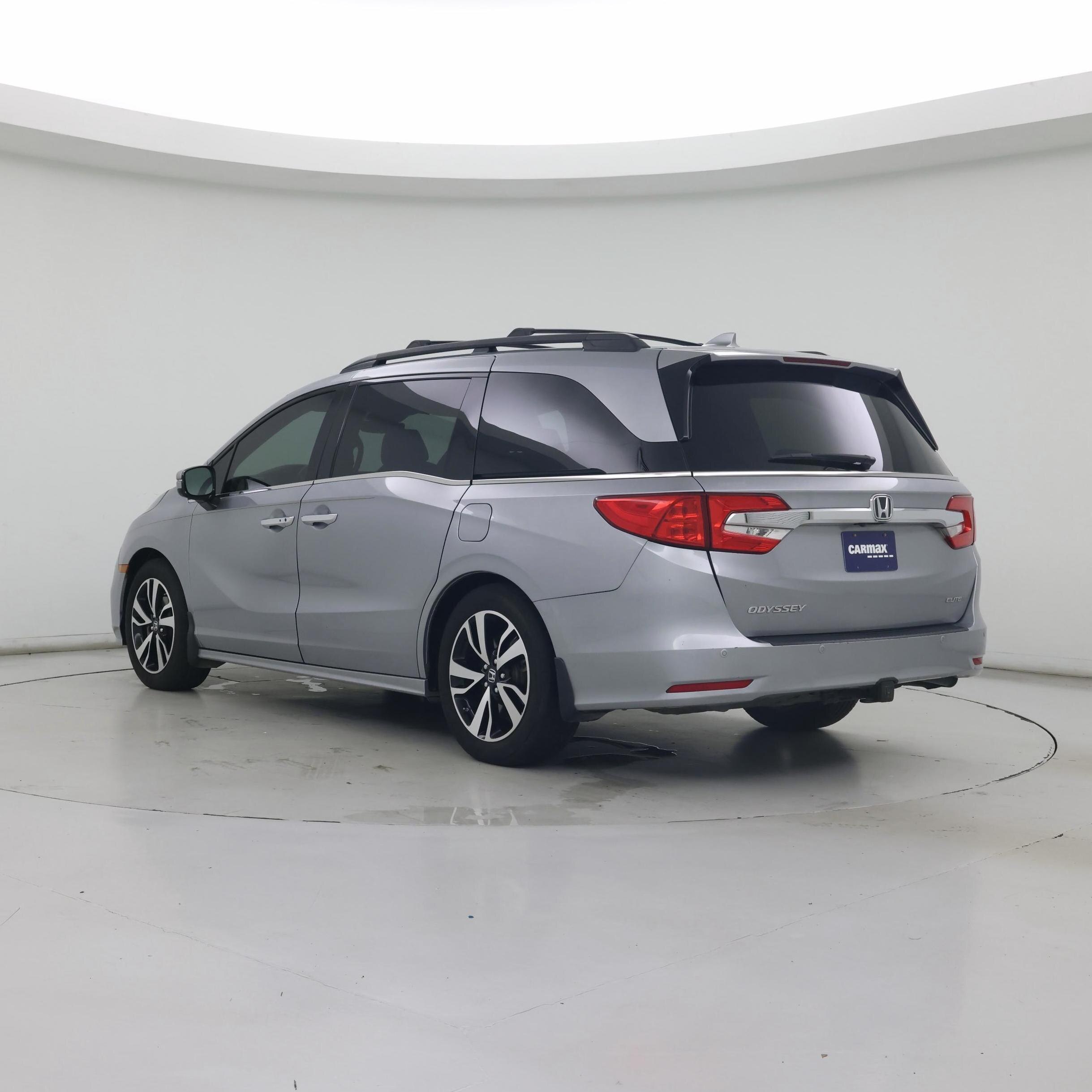 Thumbnail: 2019 Honda Odyssey - 2