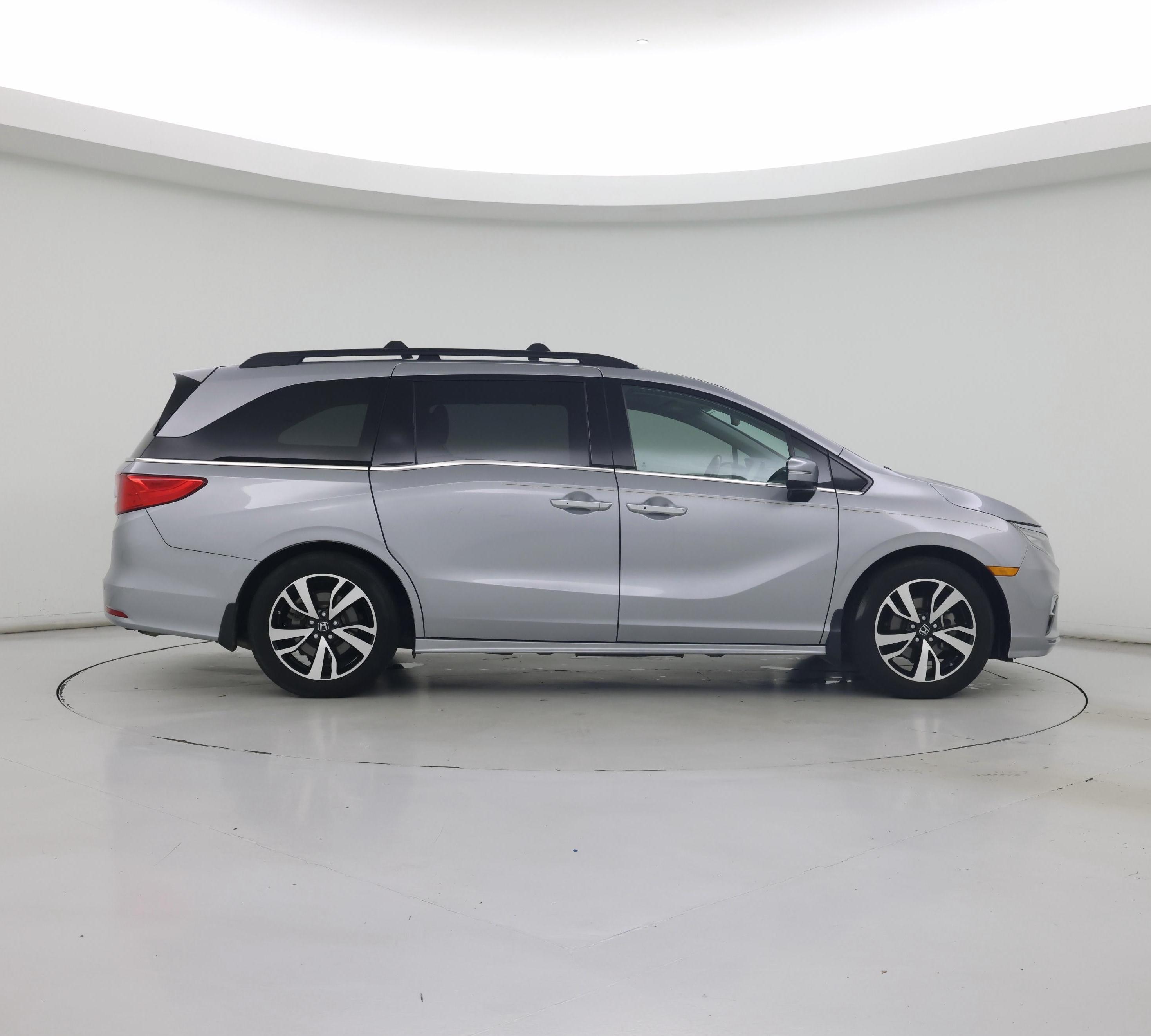 Thumbnail: 2019 Honda Odyssey - 7