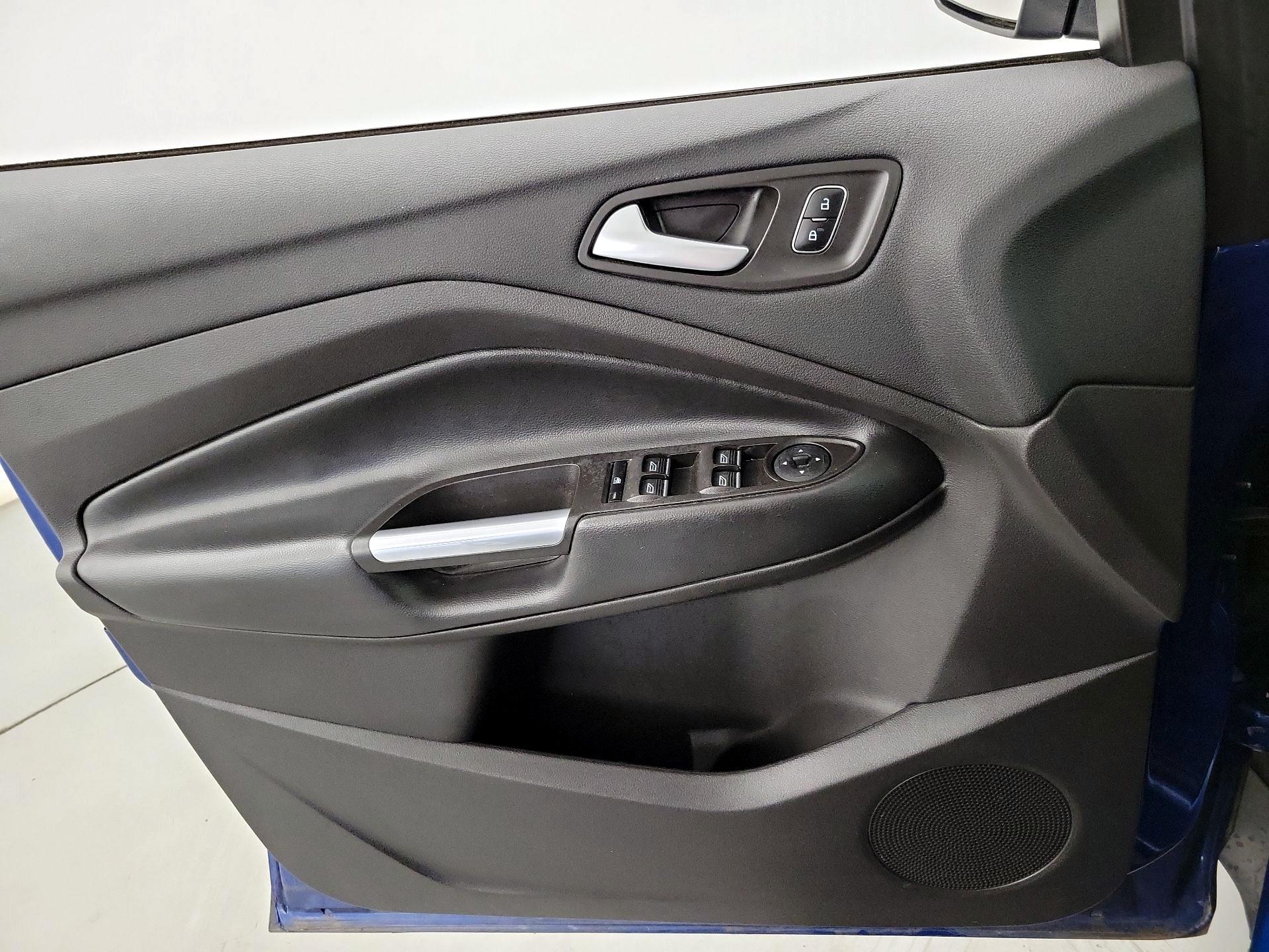 Thumbnail: 2019 Ford Escape - 12