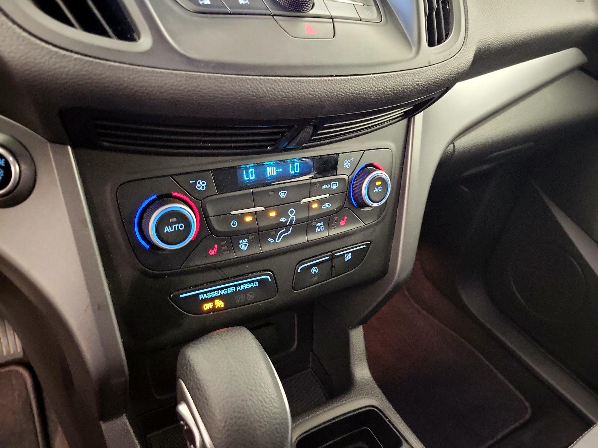 Thumbnail: 2019 Ford Escape - 16
