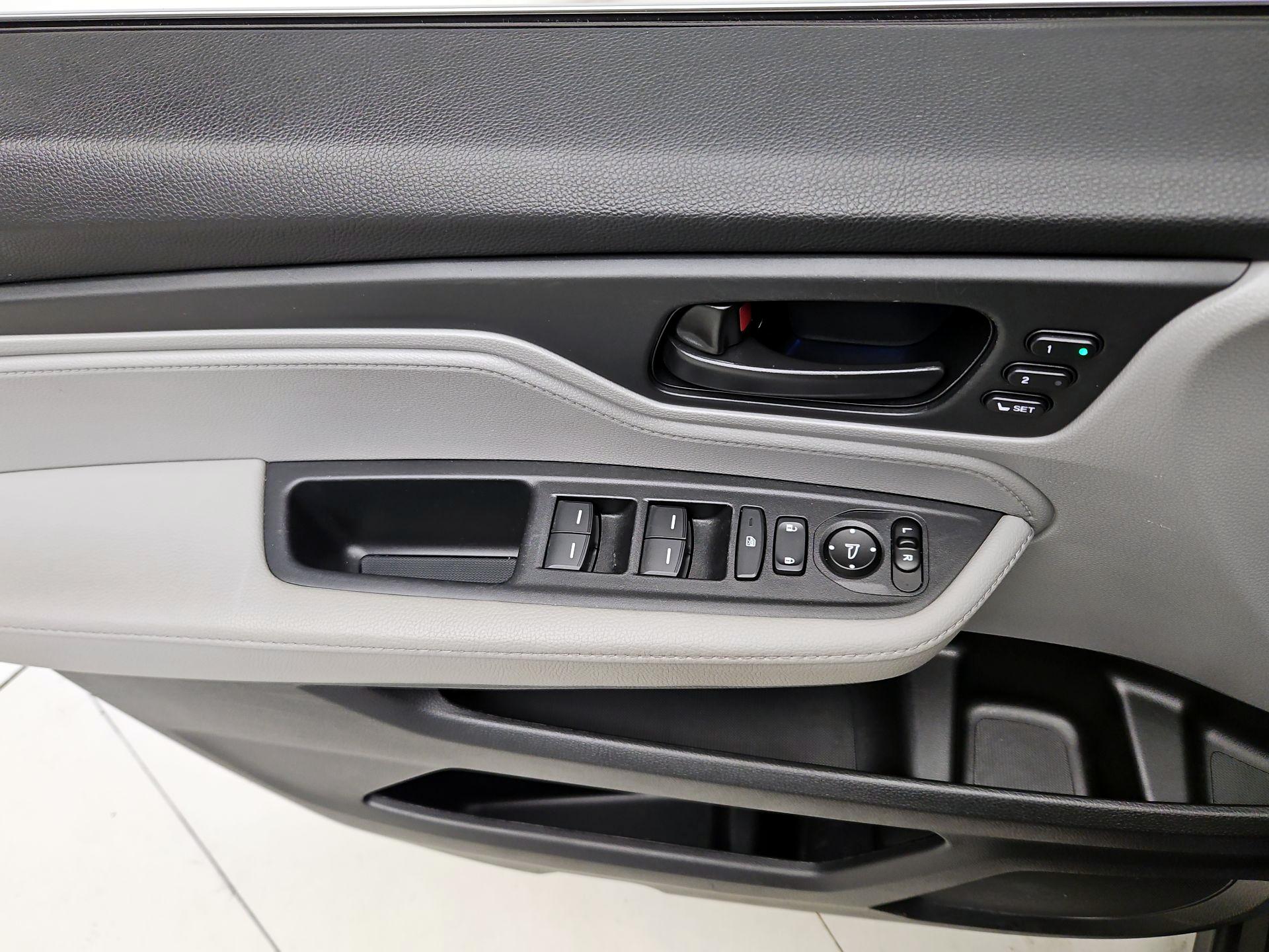 Thumbnail: 2021 Honda Odyssey - 12