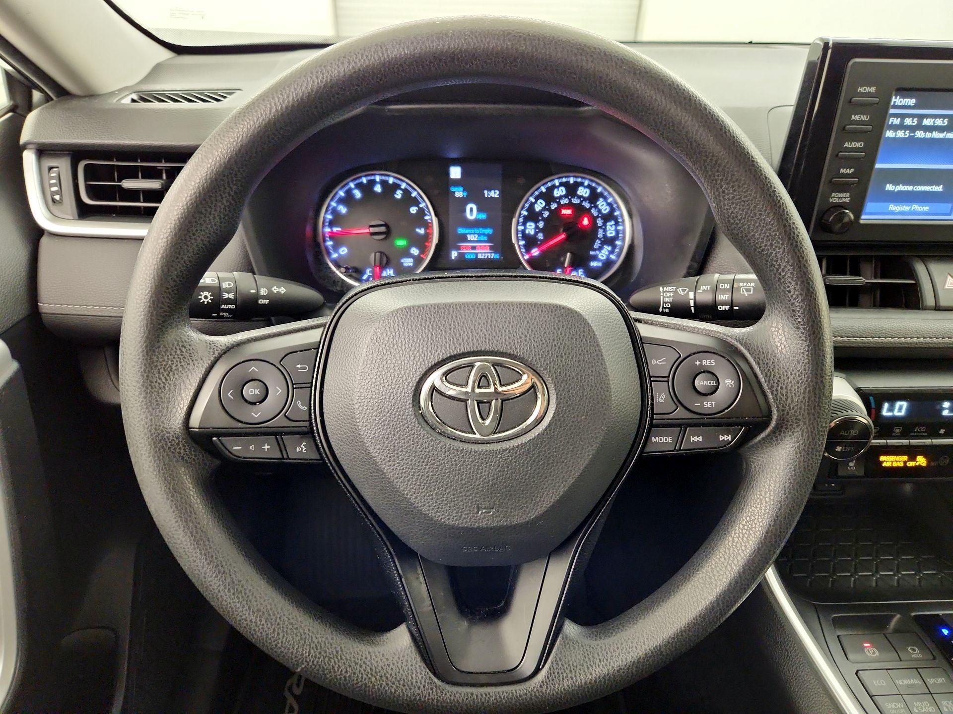 Thumbnail: 2019 Toyota RAV4 - 10