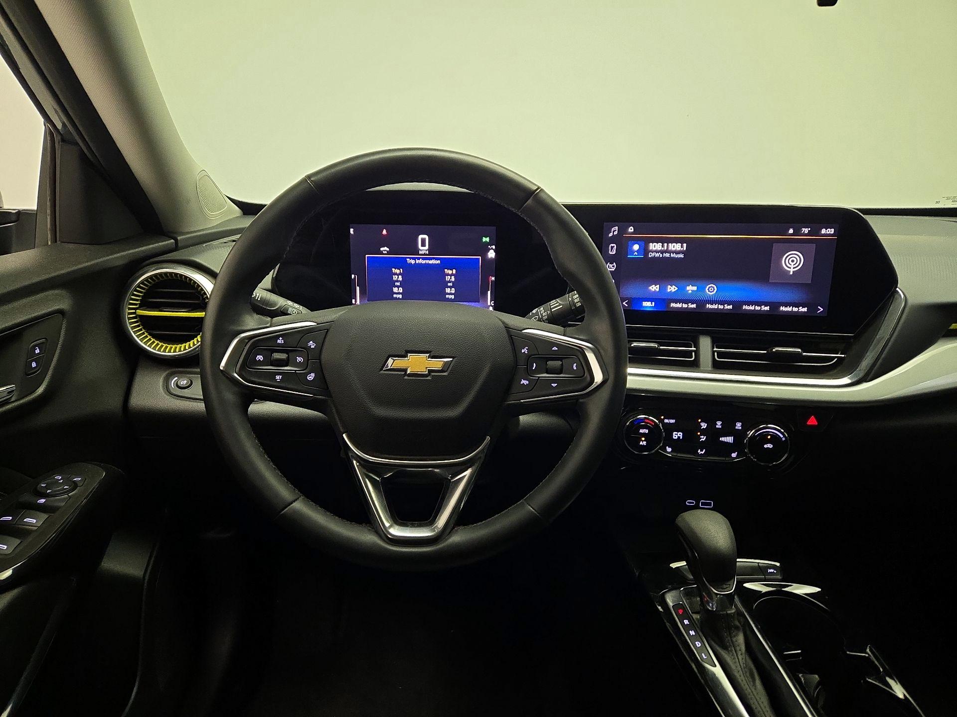 Thumbnail: 2025 Chevrolet Trax - 10