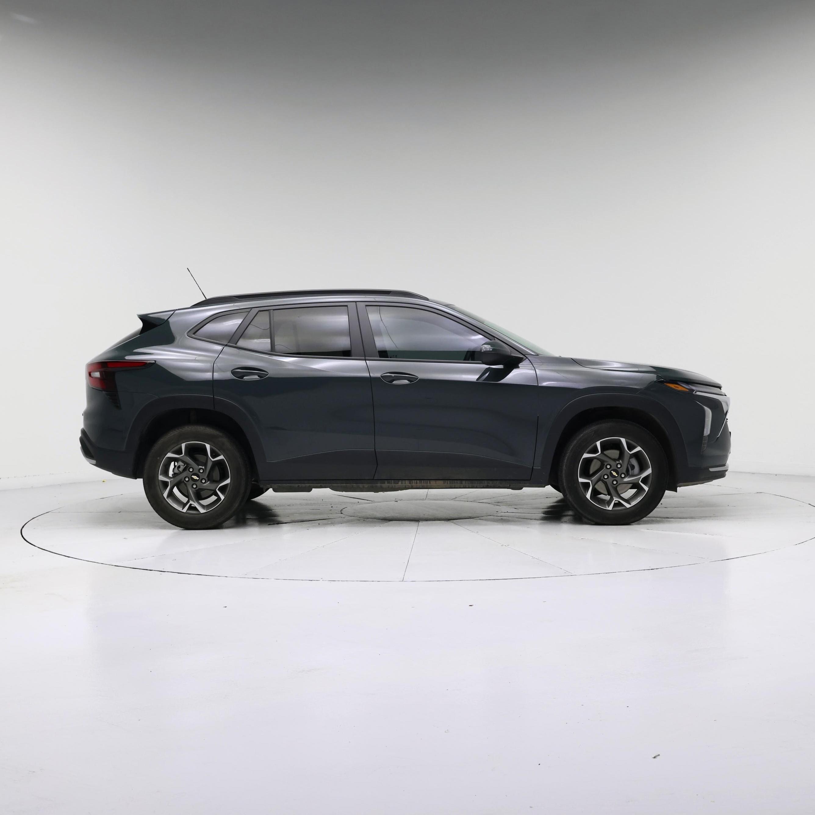 Thumbnail: 2025 Chevrolet Trax - 7