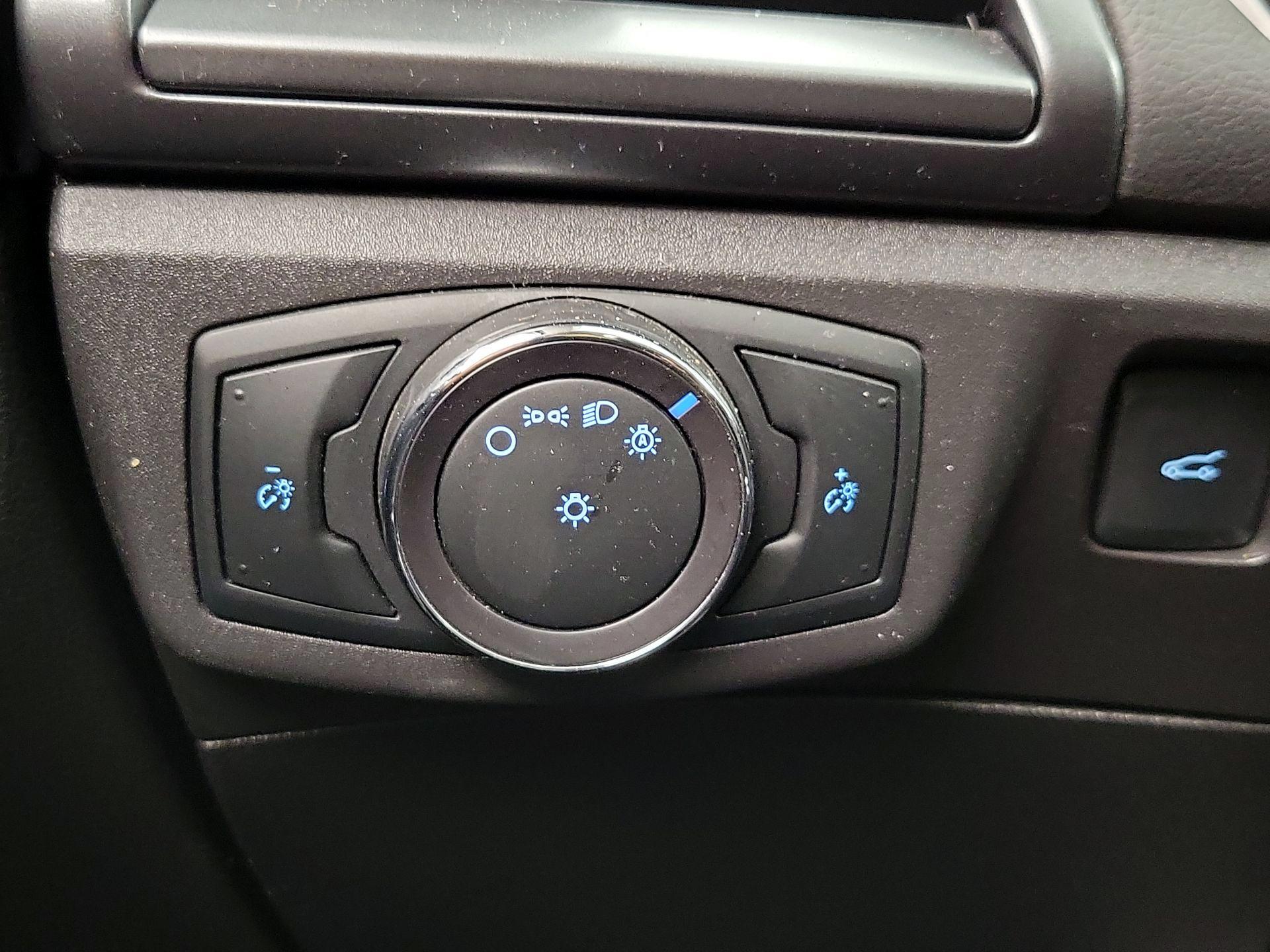 Thumbnail: 2014 Ford Fusion - 11