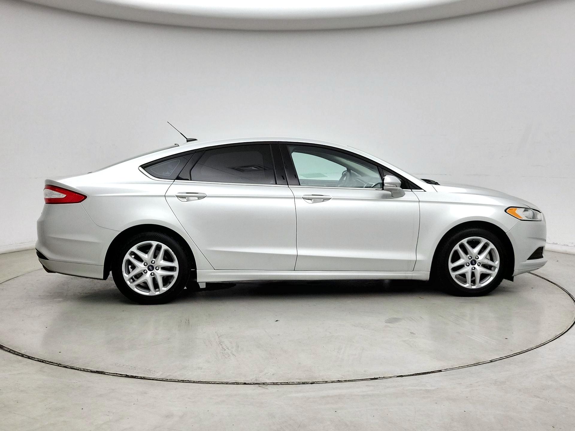 Thumbnail: 2014 Ford Fusion - 4