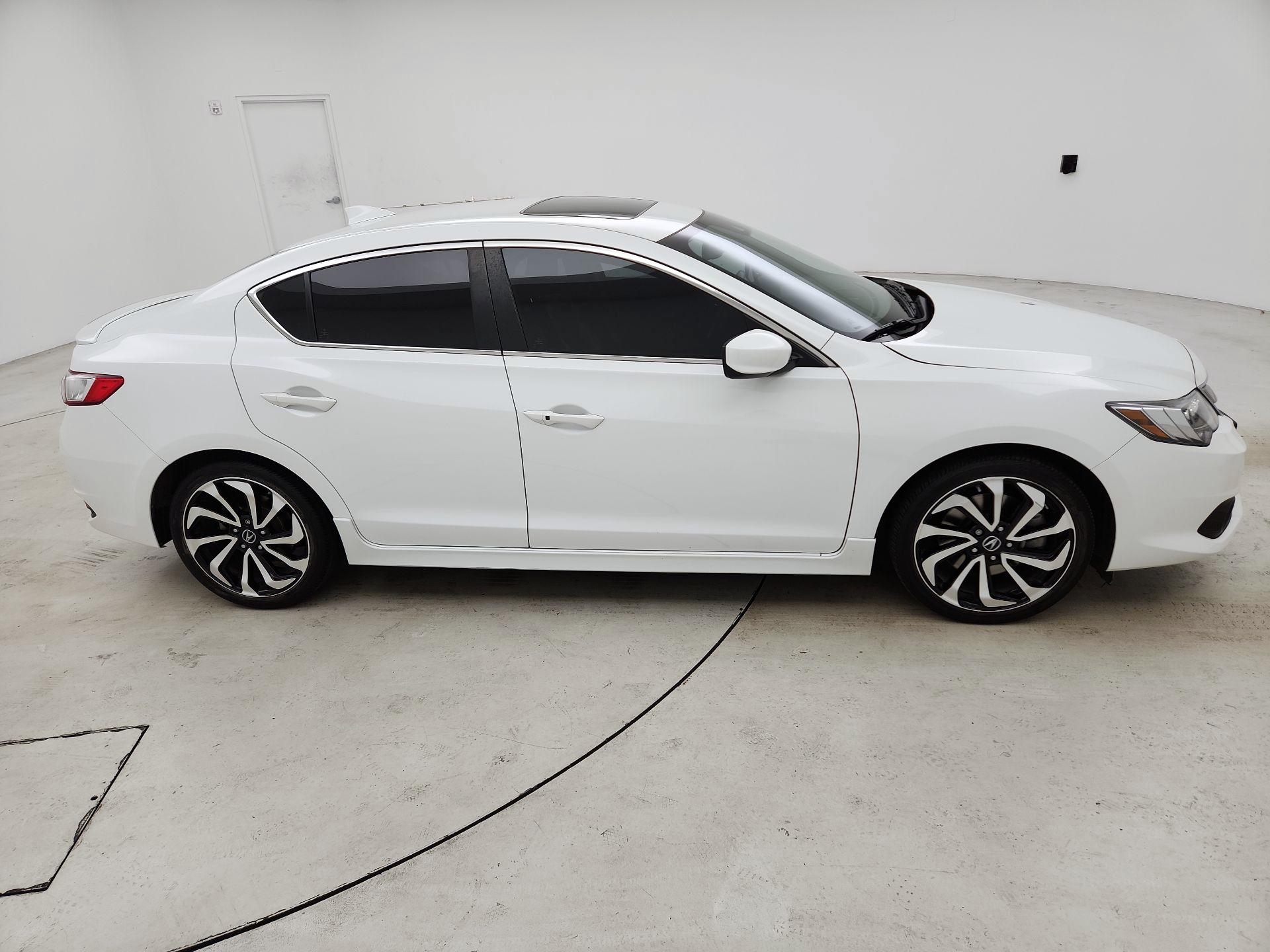 Thumbnail: 2016 Acura ILX - 4