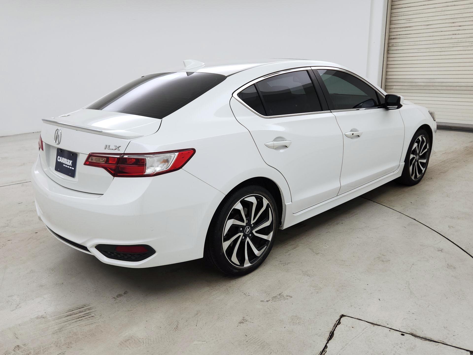 Thumbnail: 2016 Acura ILX - 5