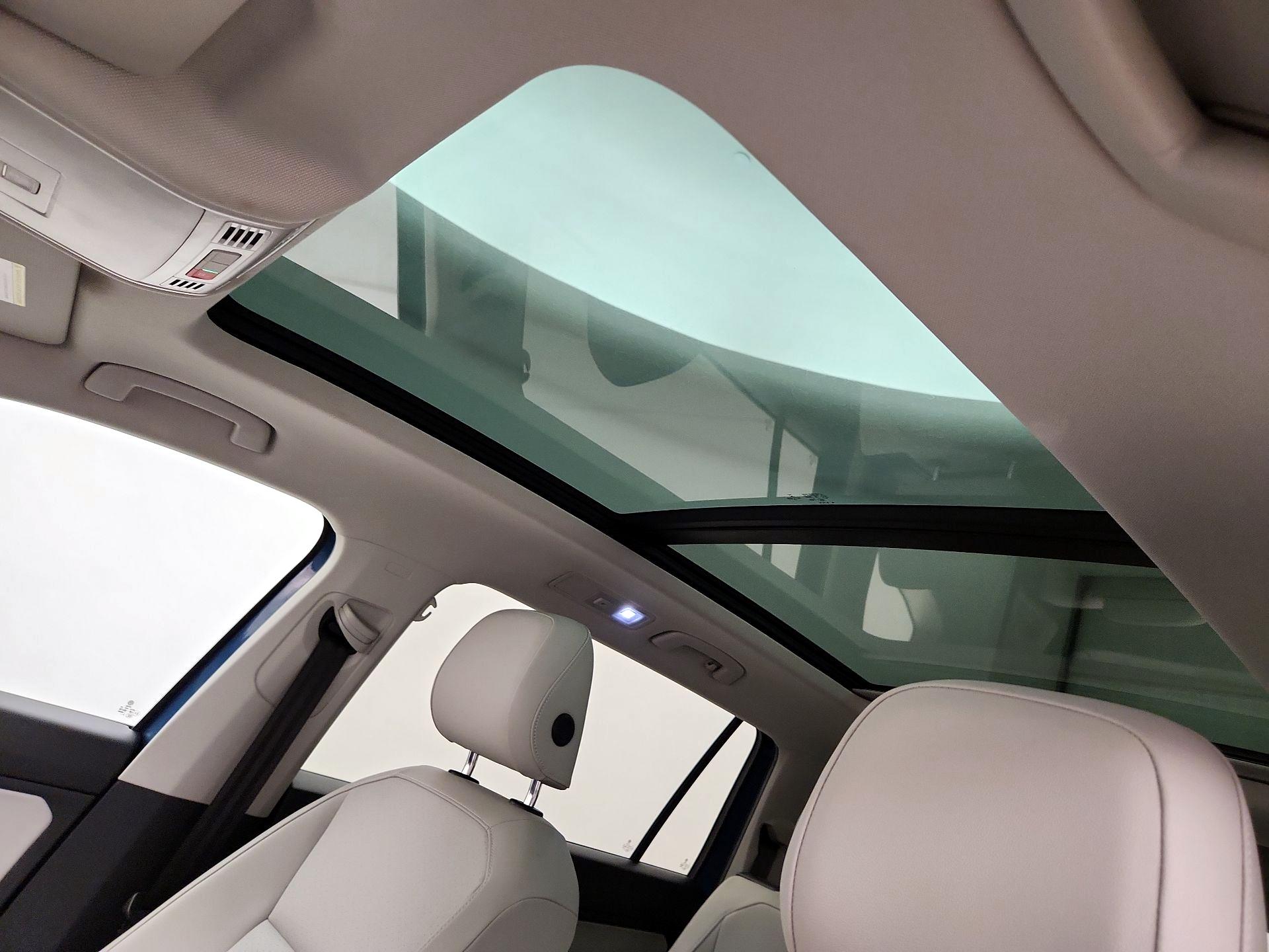 Thumbnail: 2020 Volkswagen Tiguan - 19
