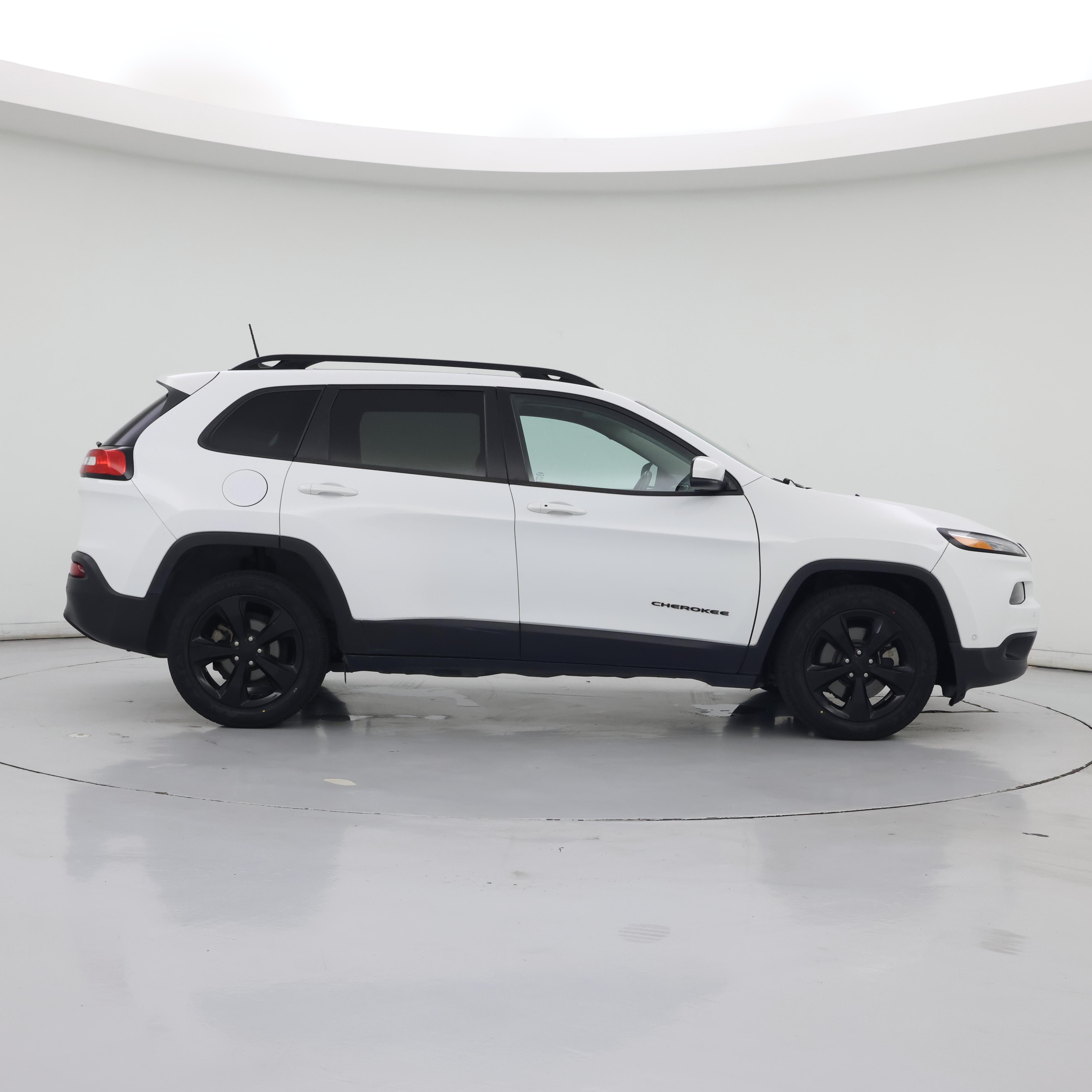 Thumbnail: 2018 Jeep Cherokee - 7