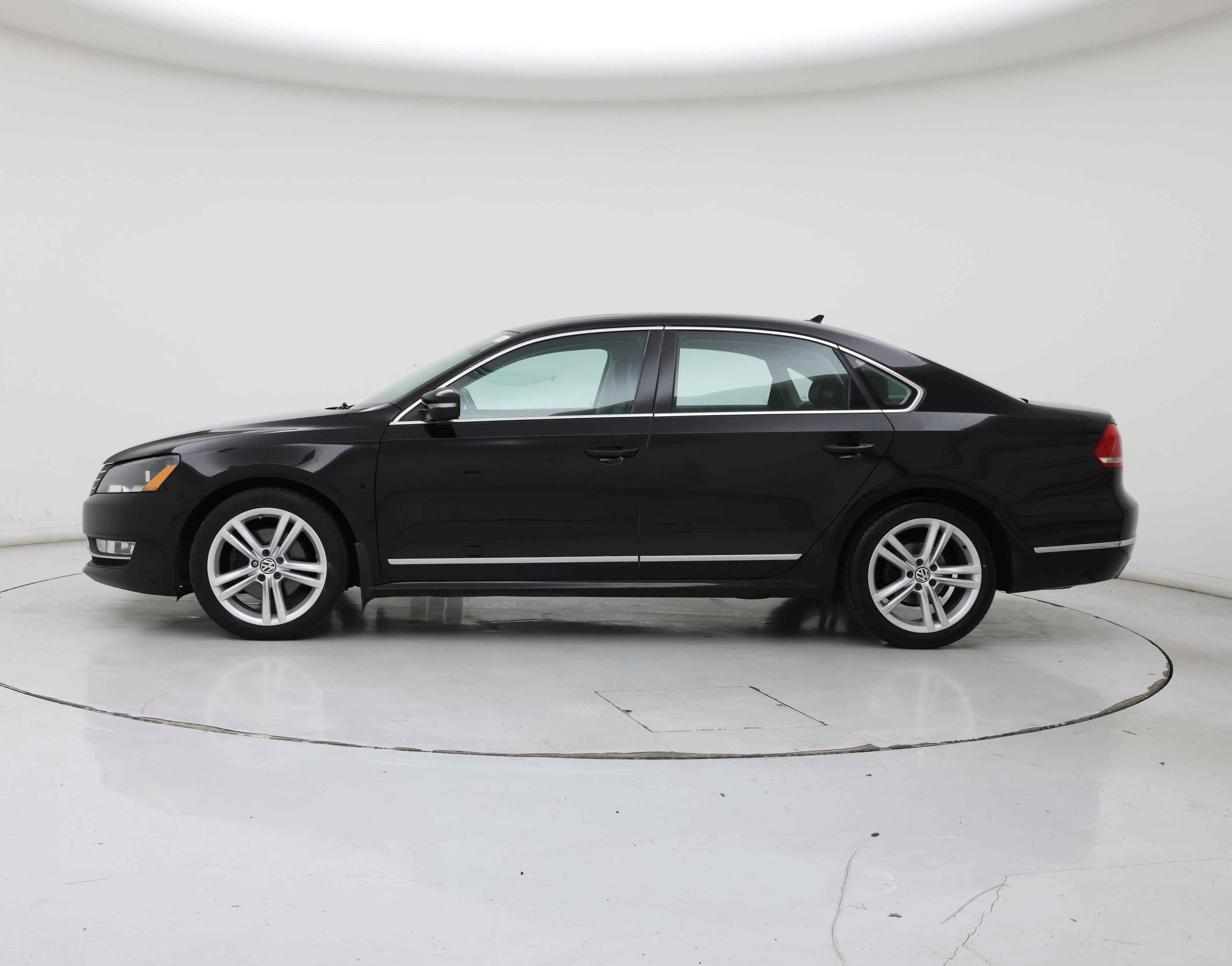 Thumbnail: 2015 Volkswagen Passat - 3