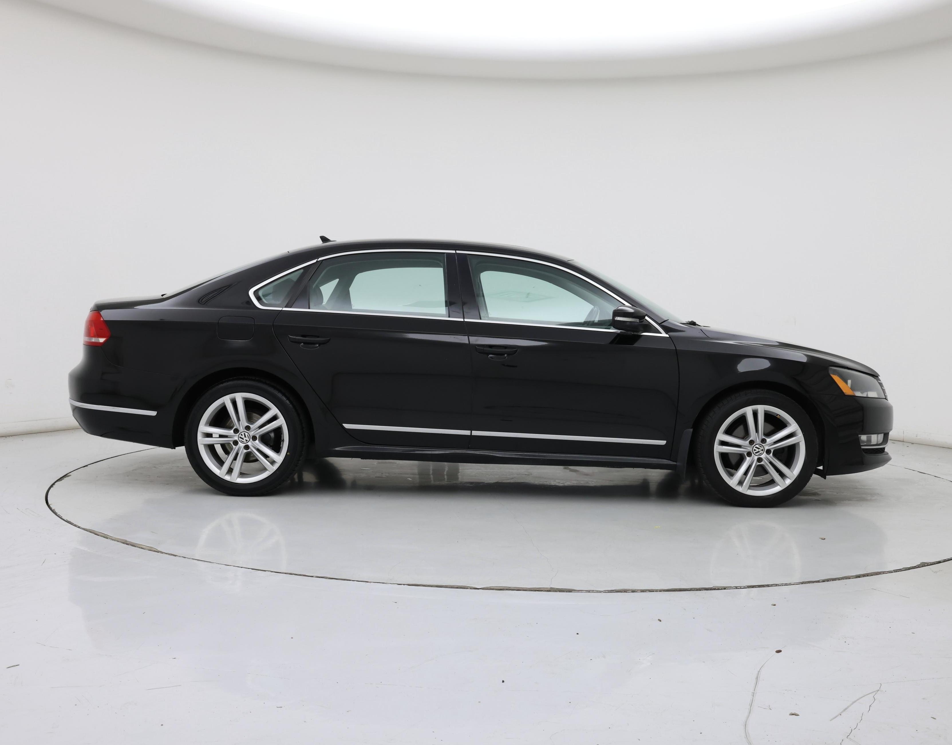 Thumbnail: 2015 Volkswagen Passat - 7