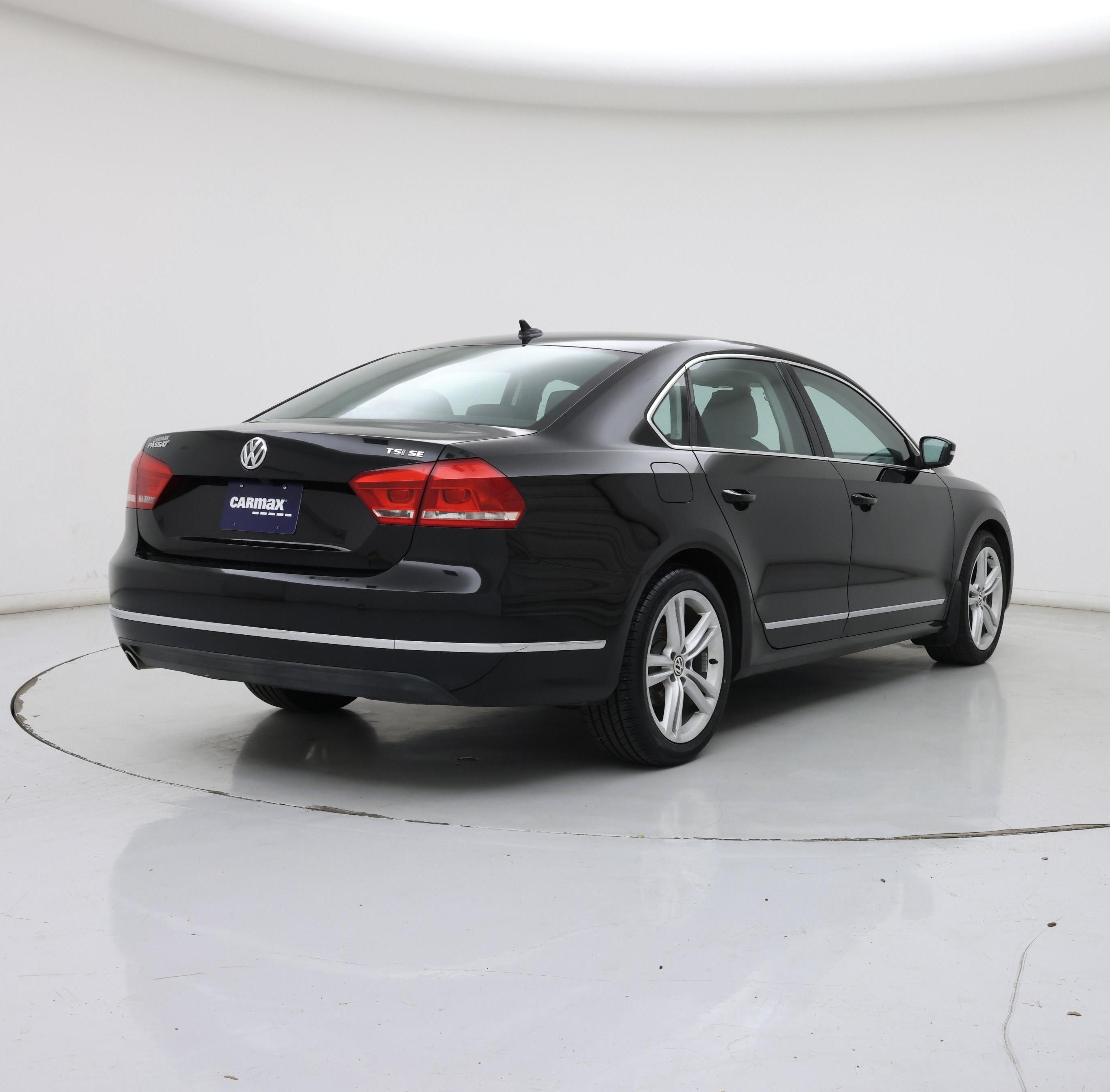 Thumbnail: 2015 Volkswagen Passat - 8
