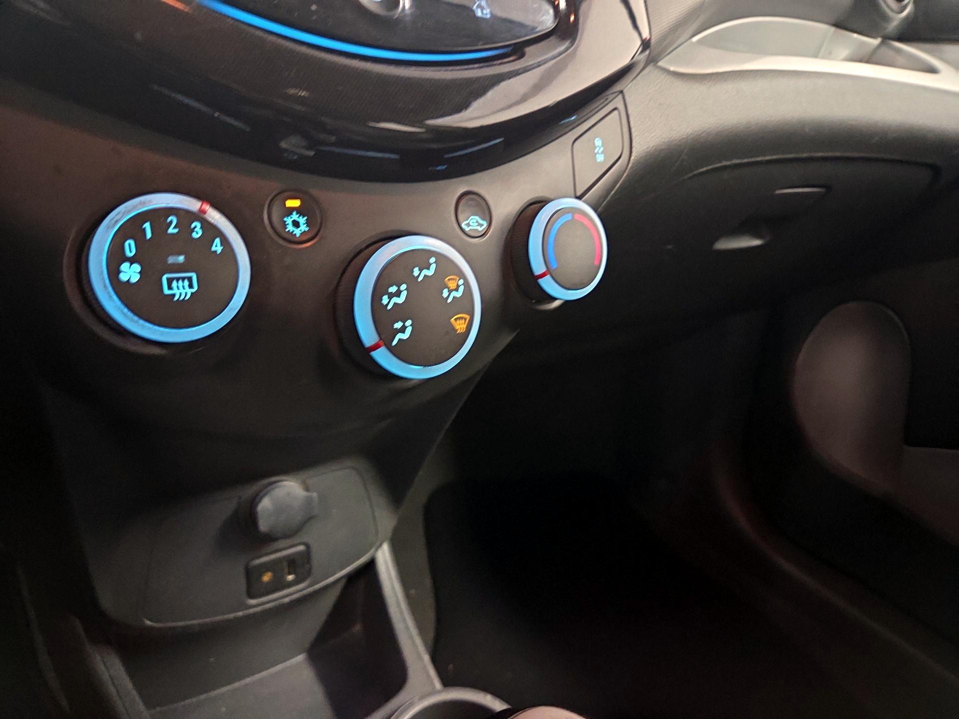 Thumbnail: 2015 Chevrolet Spark - 14