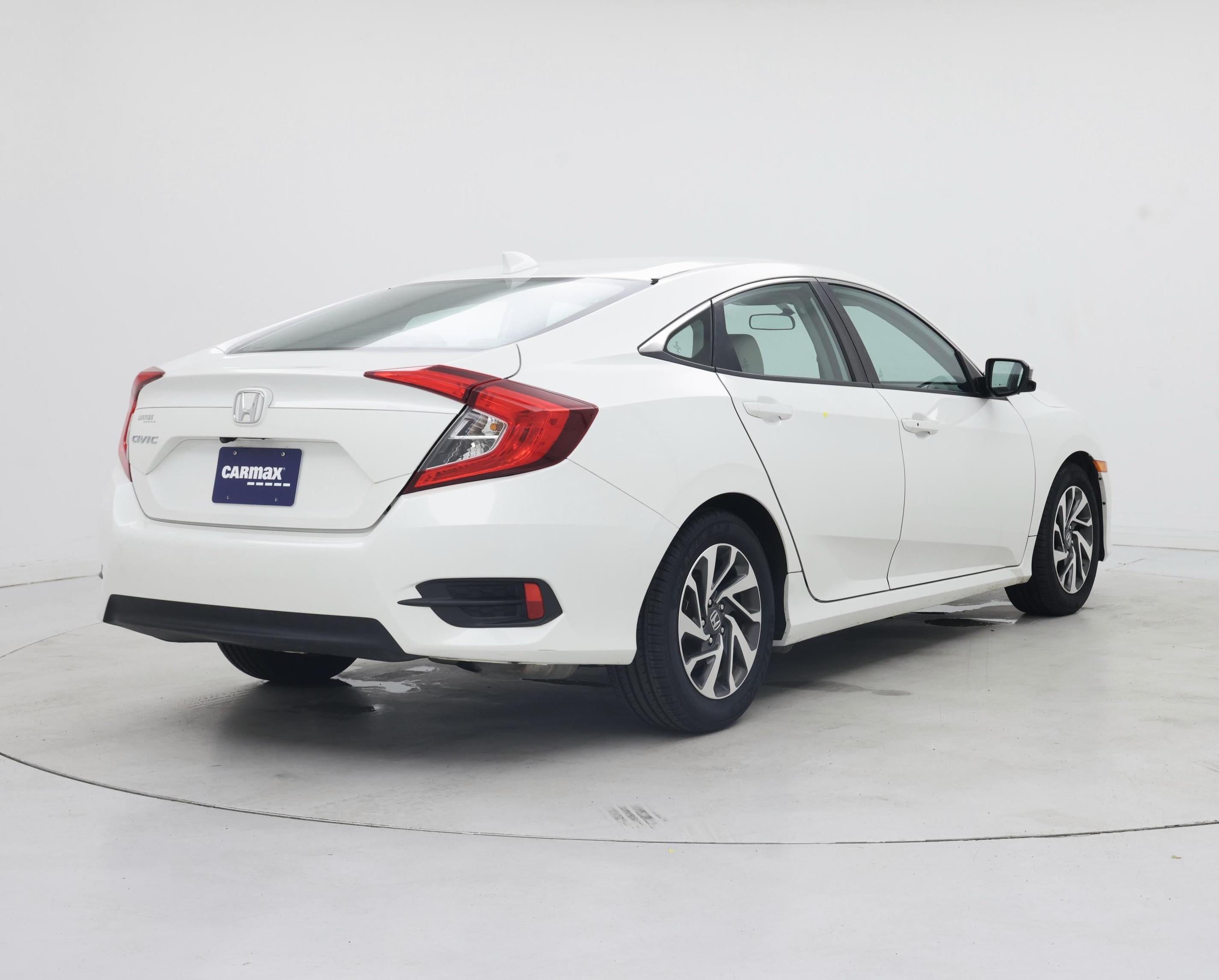 Thumbnail: 2017 Honda Civic - 8