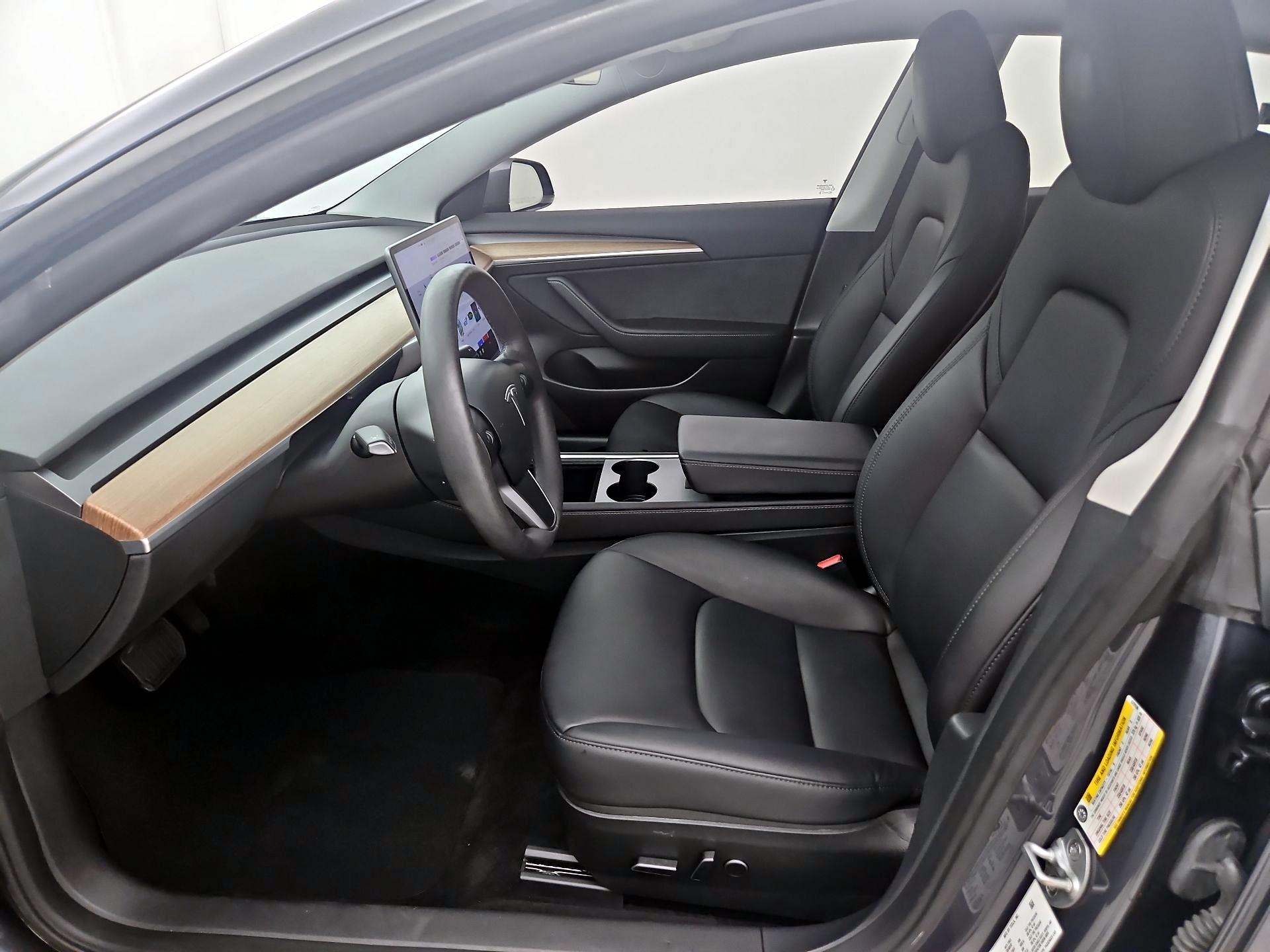 Thumbnail: 2023 Tesla Model 3 - 9
