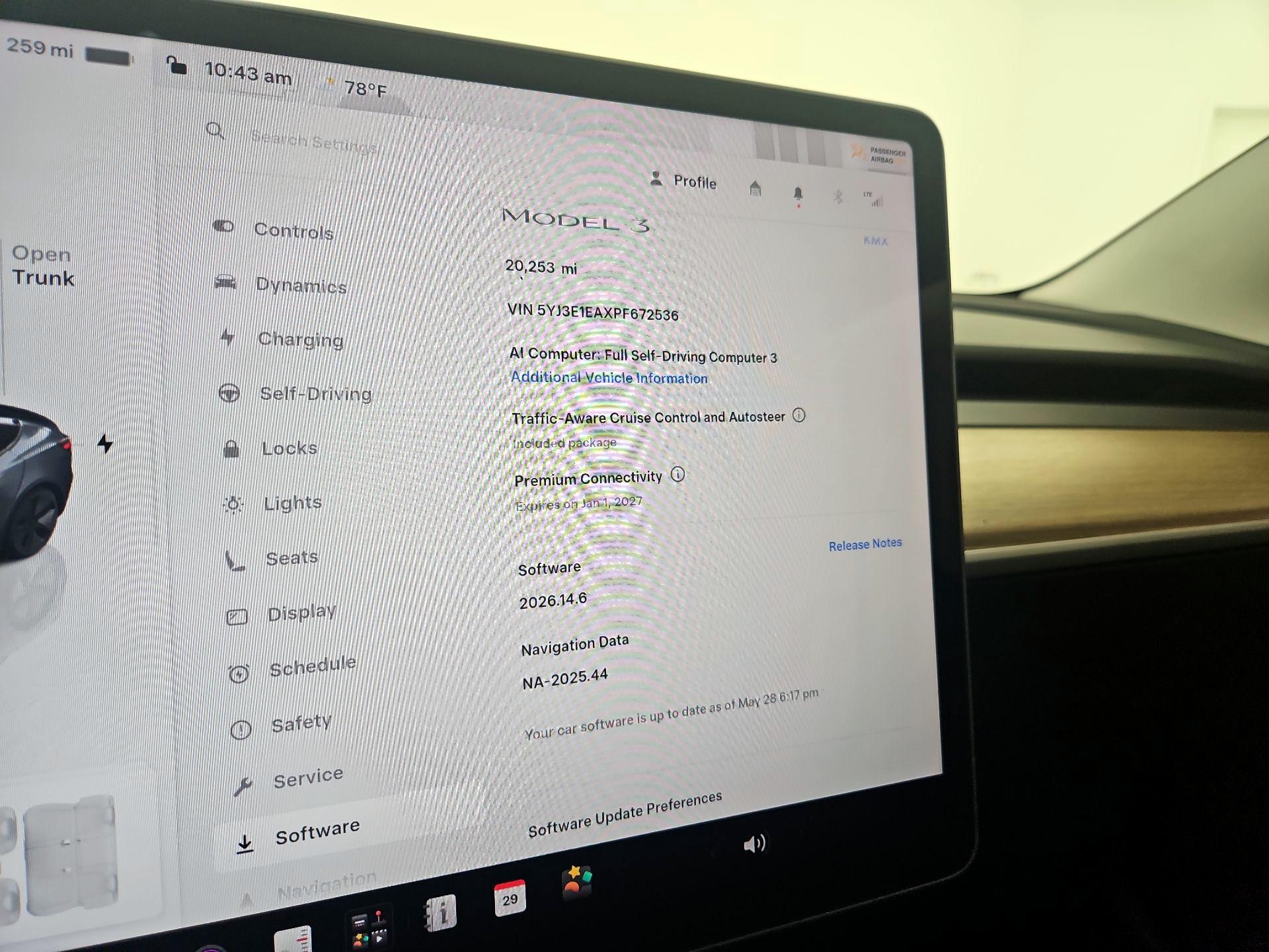 Thumbnail: 2023 Tesla Model 3 - 11