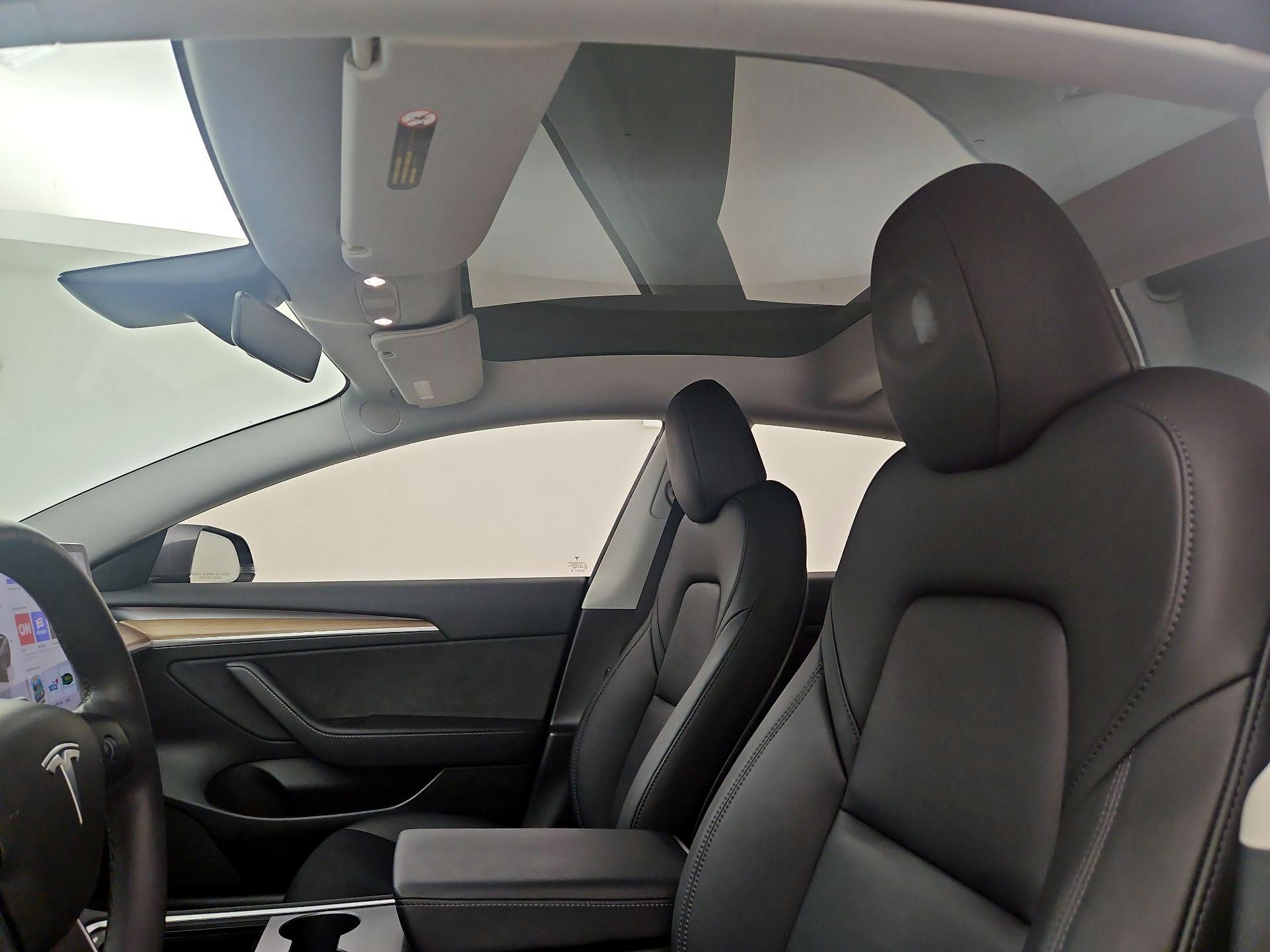 Thumbnail: 2023 Tesla Model 3 - 18