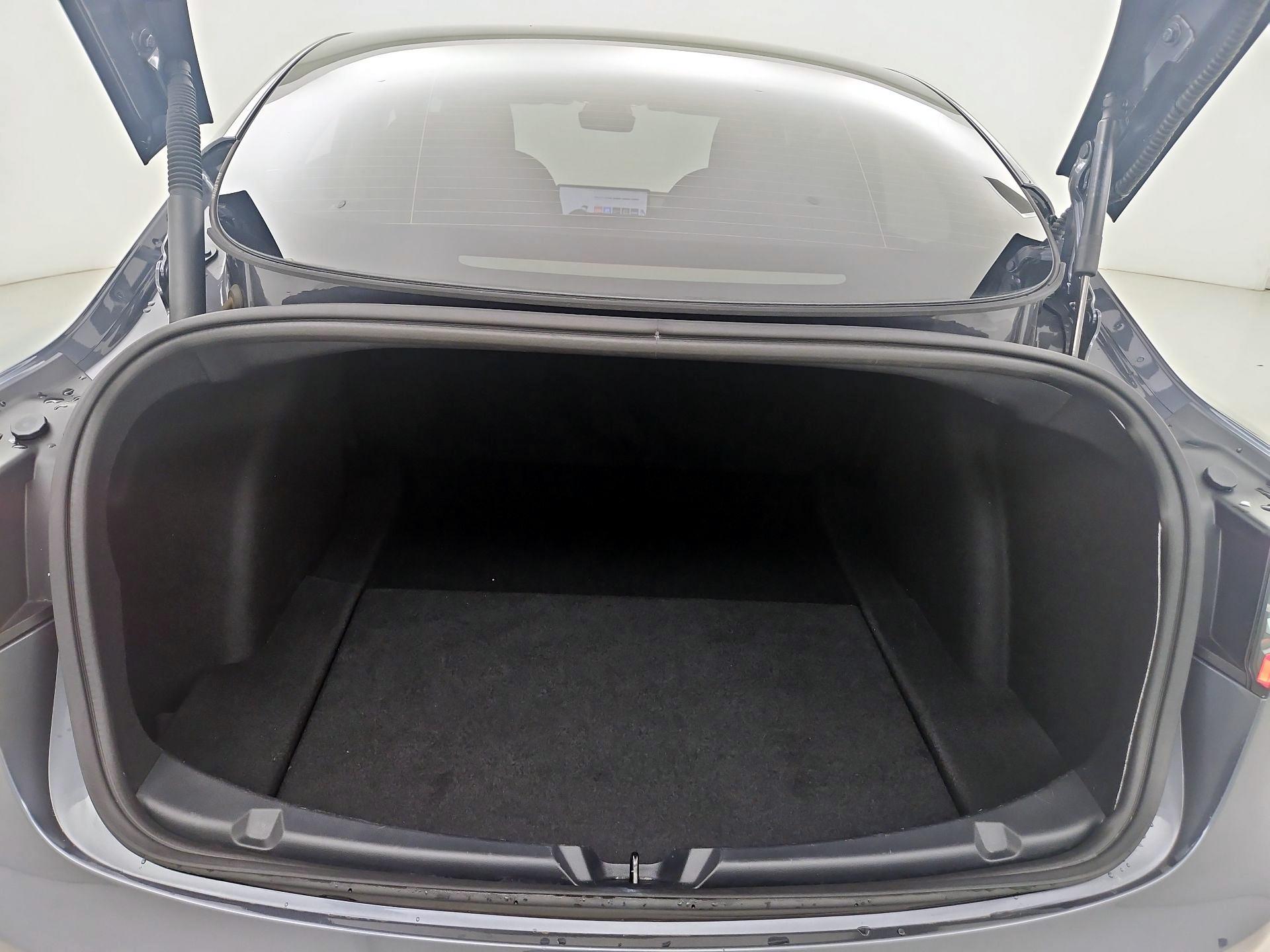 Thumbnail: 2023 Tesla Model 3 - 20