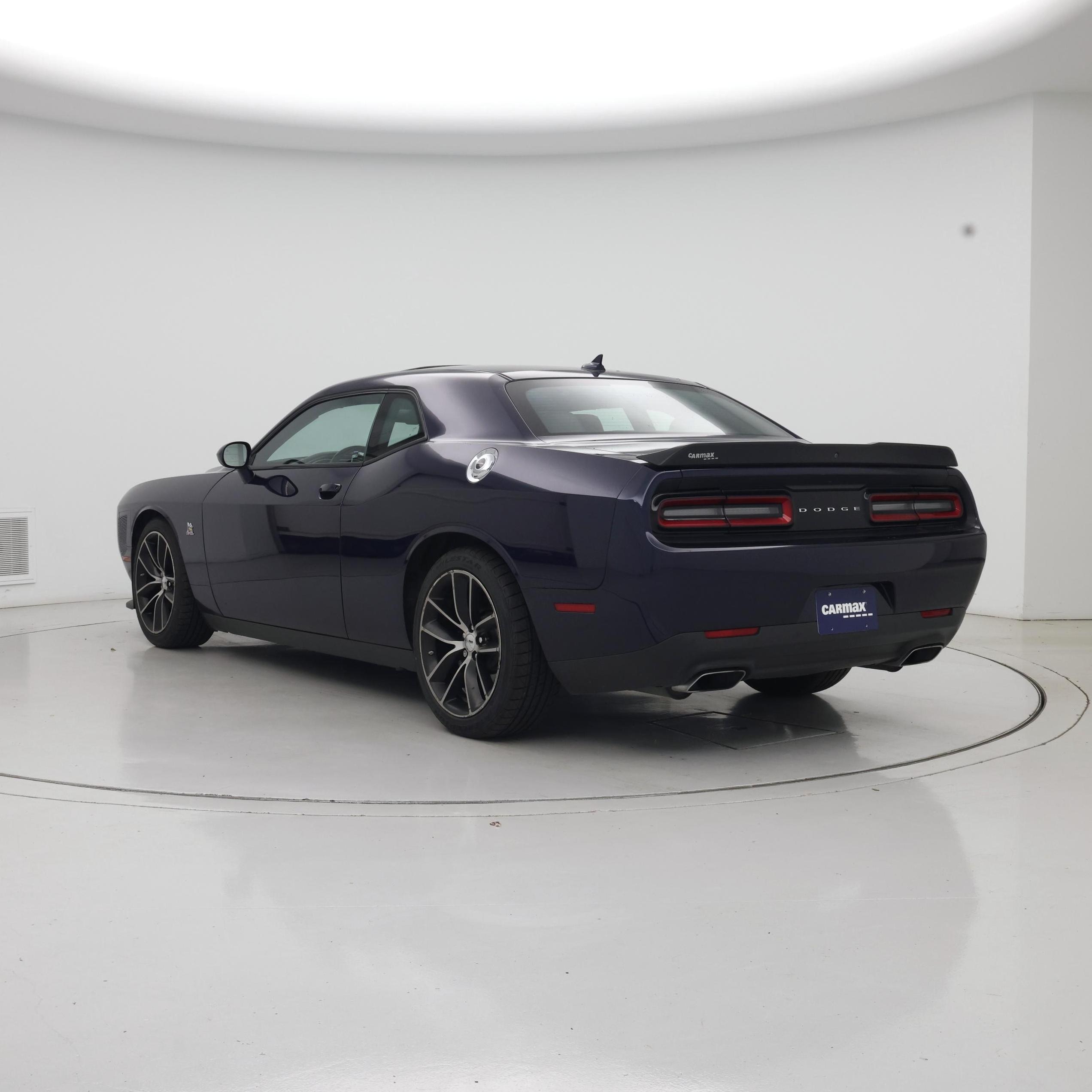 Thumbnail: 2016 Dodge Challenger - 2