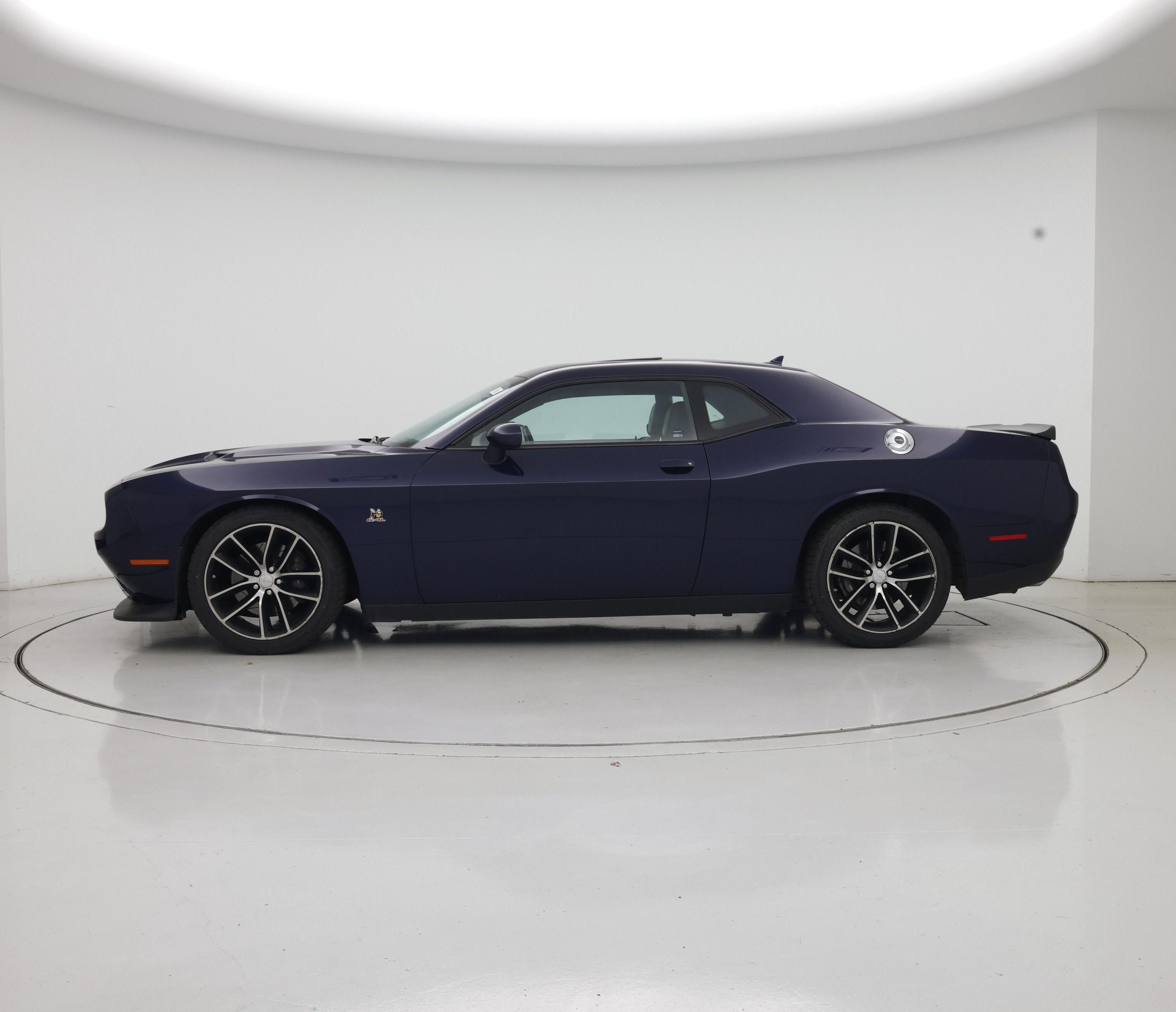 Thumbnail: 2016 Dodge Challenger - 3