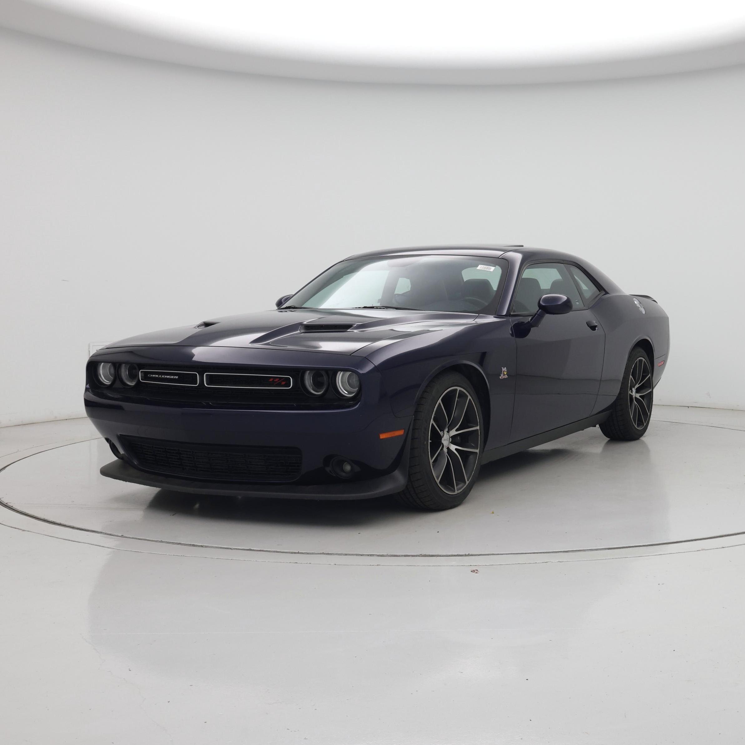 Thumbnail: 2016 Dodge Challenger - 4