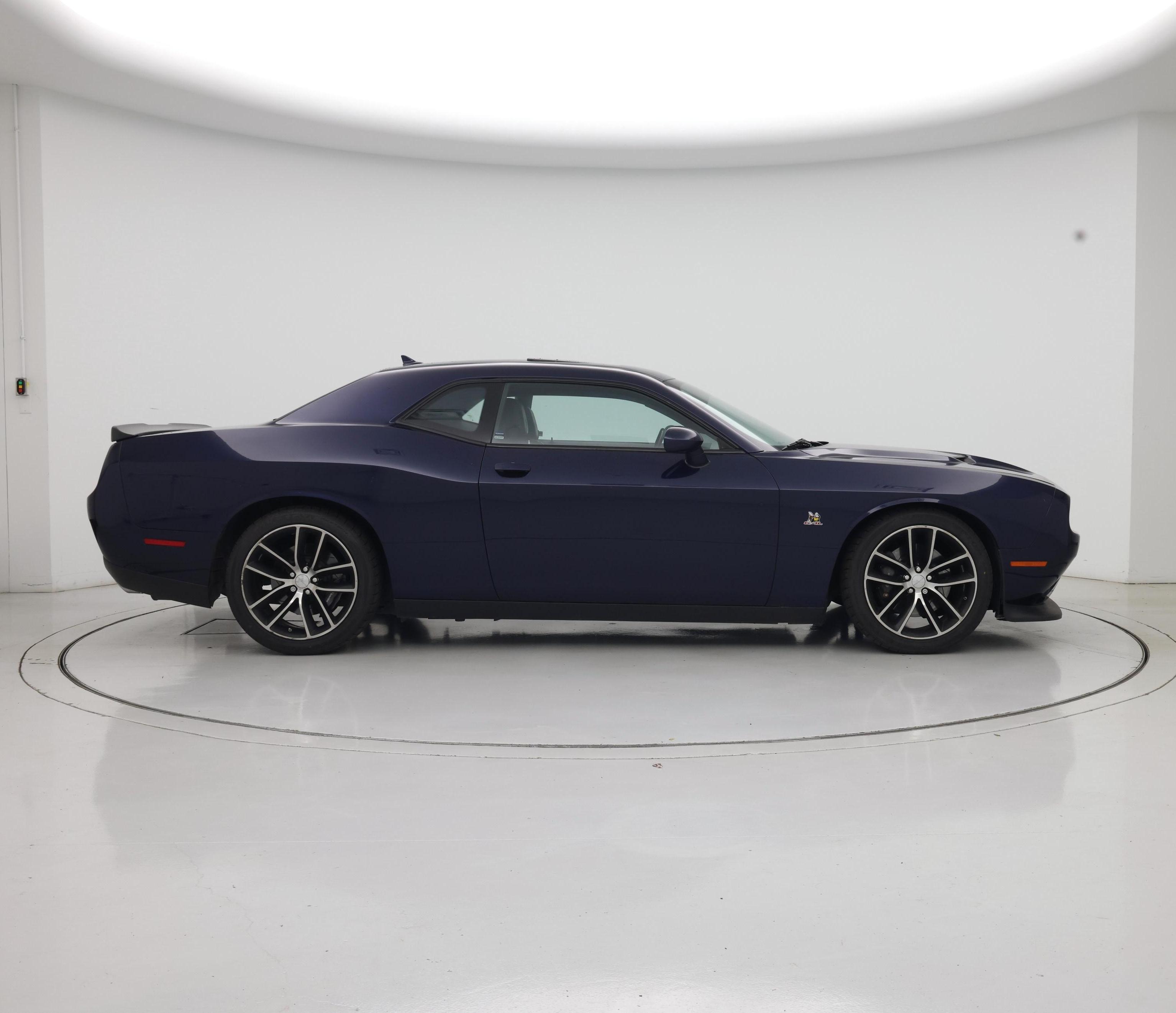 Thumbnail: 2016 Dodge Challenger - 7
