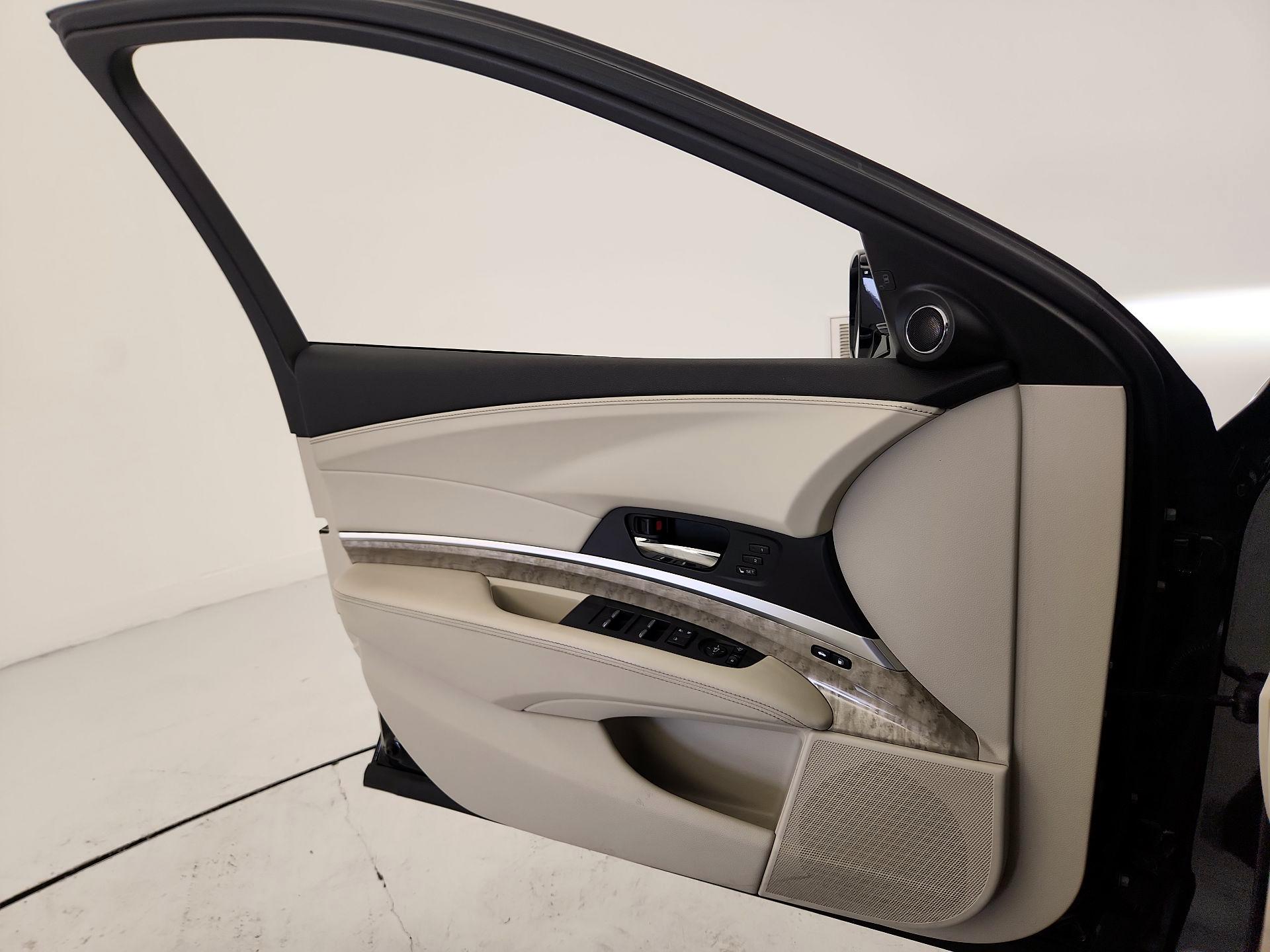 Thumbnail: 2018 Acura RLX - 12