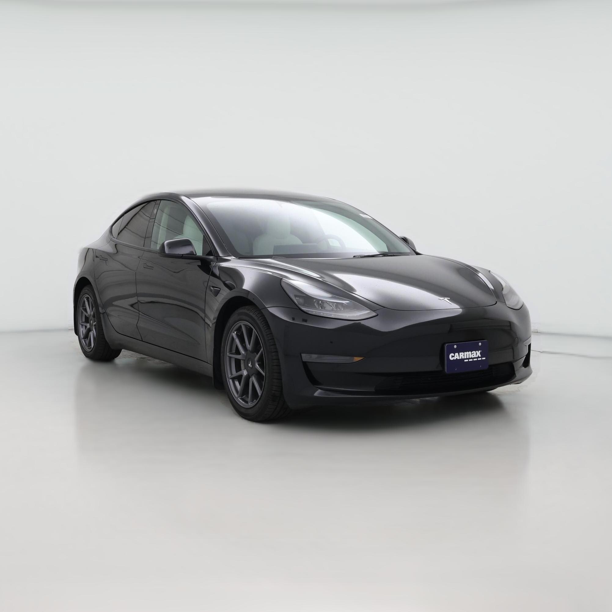 Thumbnail: 2023 Tesla Model 3 - 1
