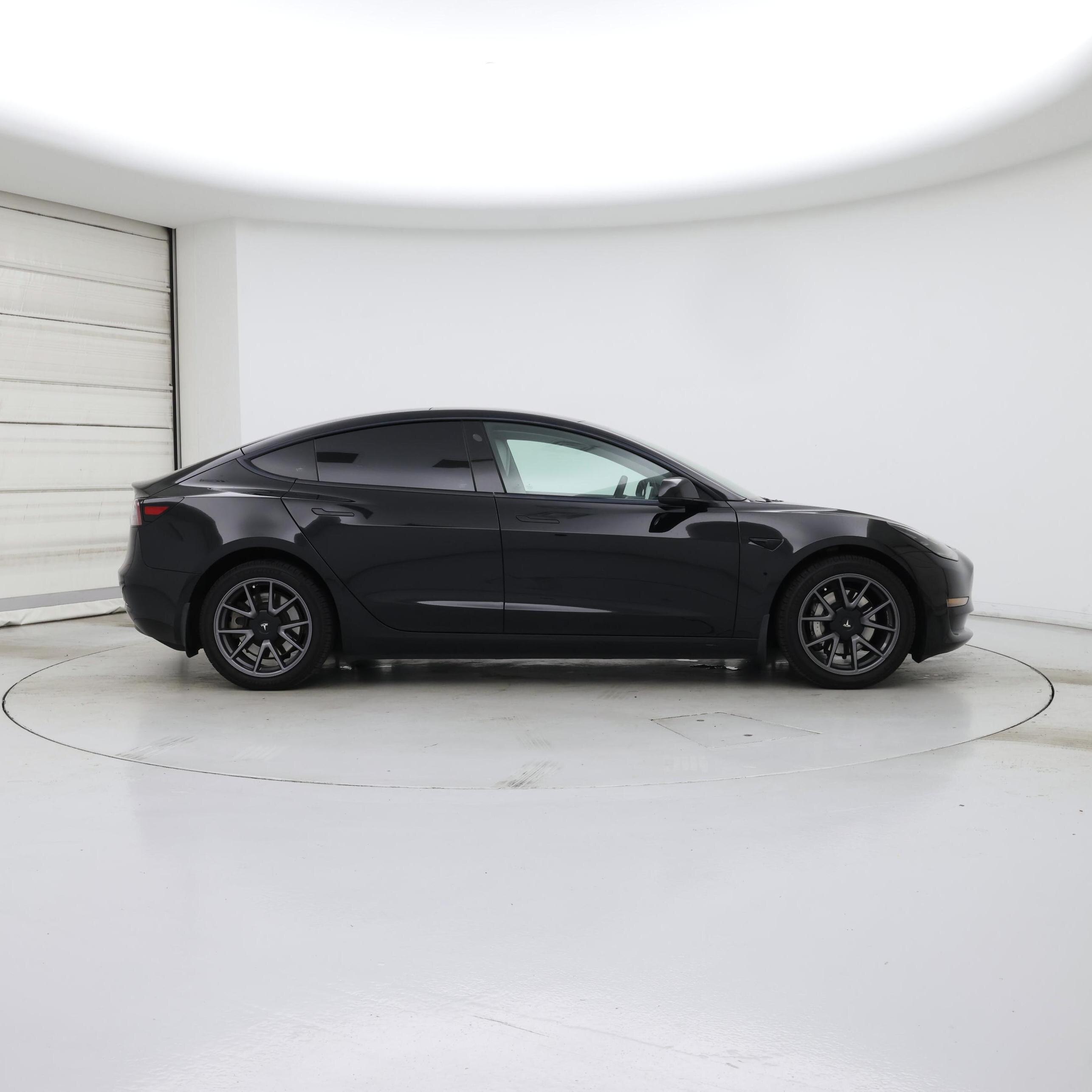 Thumbnail: 2023 Tesla Model 3 - 7